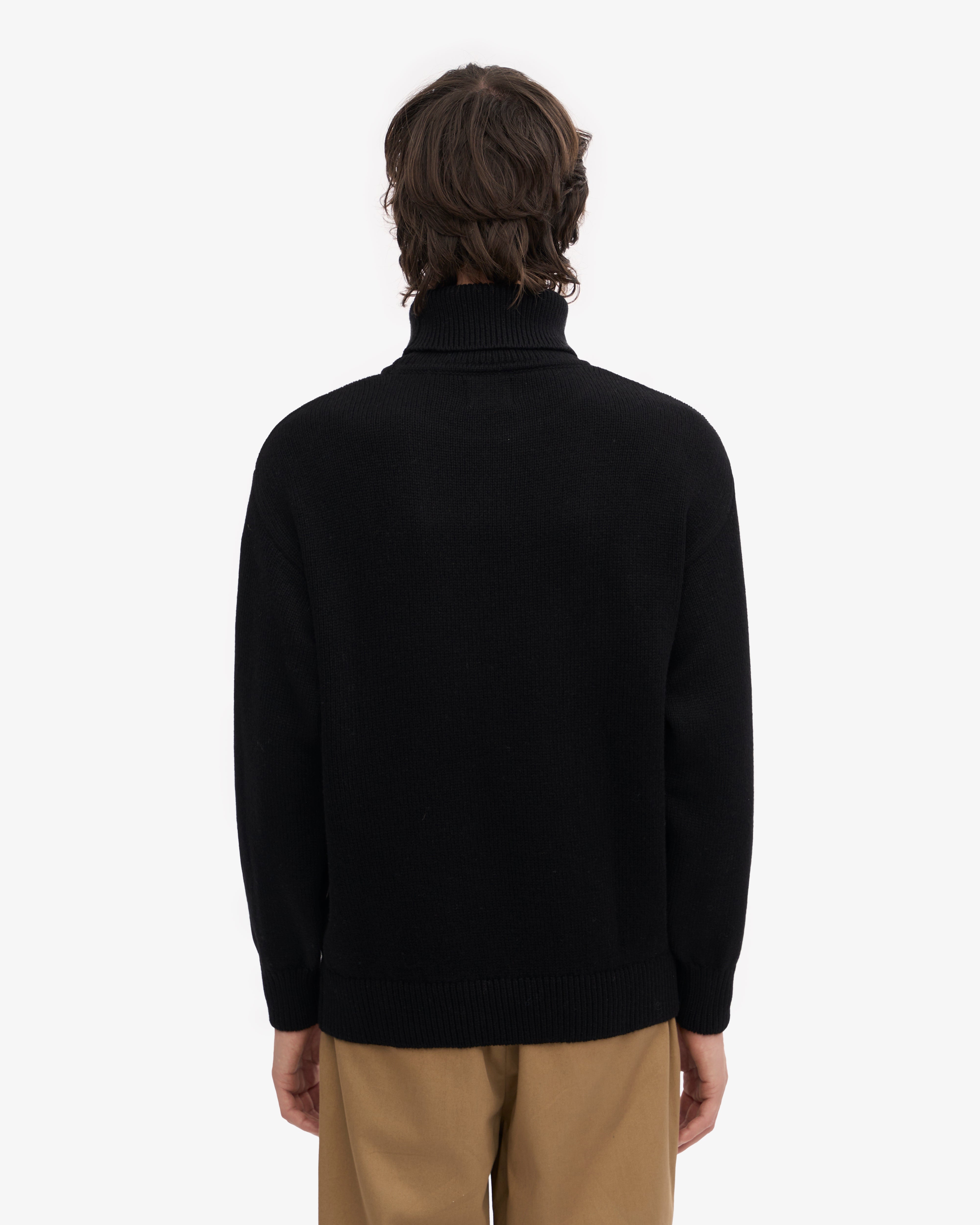 Premium Merino Wool Turtleneck Sweater for Women & Men - Ultra Soft Thermal Winter Knitwear in Deep Black - Perfect for Cold Weather, Office Wear & Outdoor Activities
