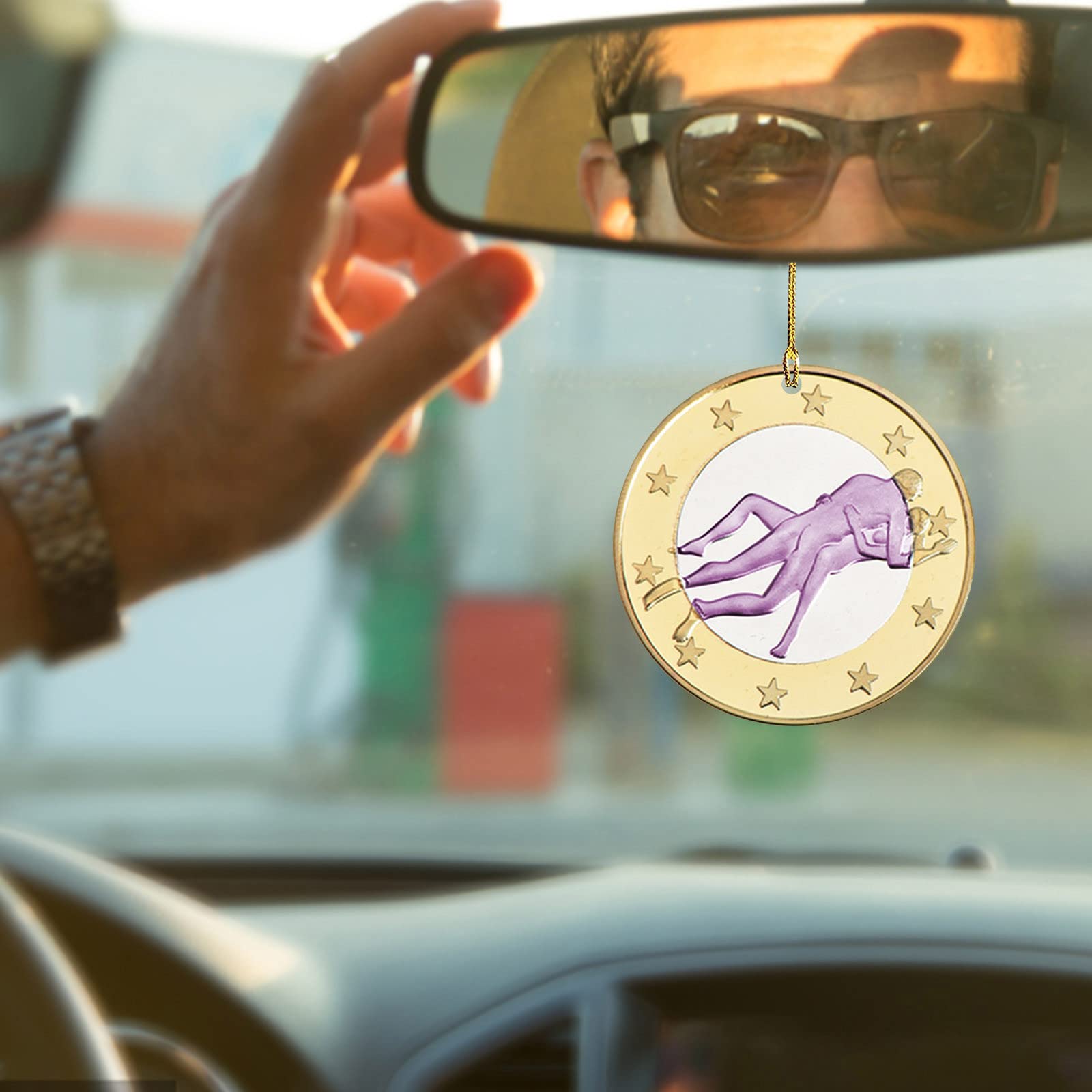 Stylish Women's Car Pendants - Unique Car Decor & Fun Souvenir Gifts - Perfect for Road Trips & Pet Safety Accessories