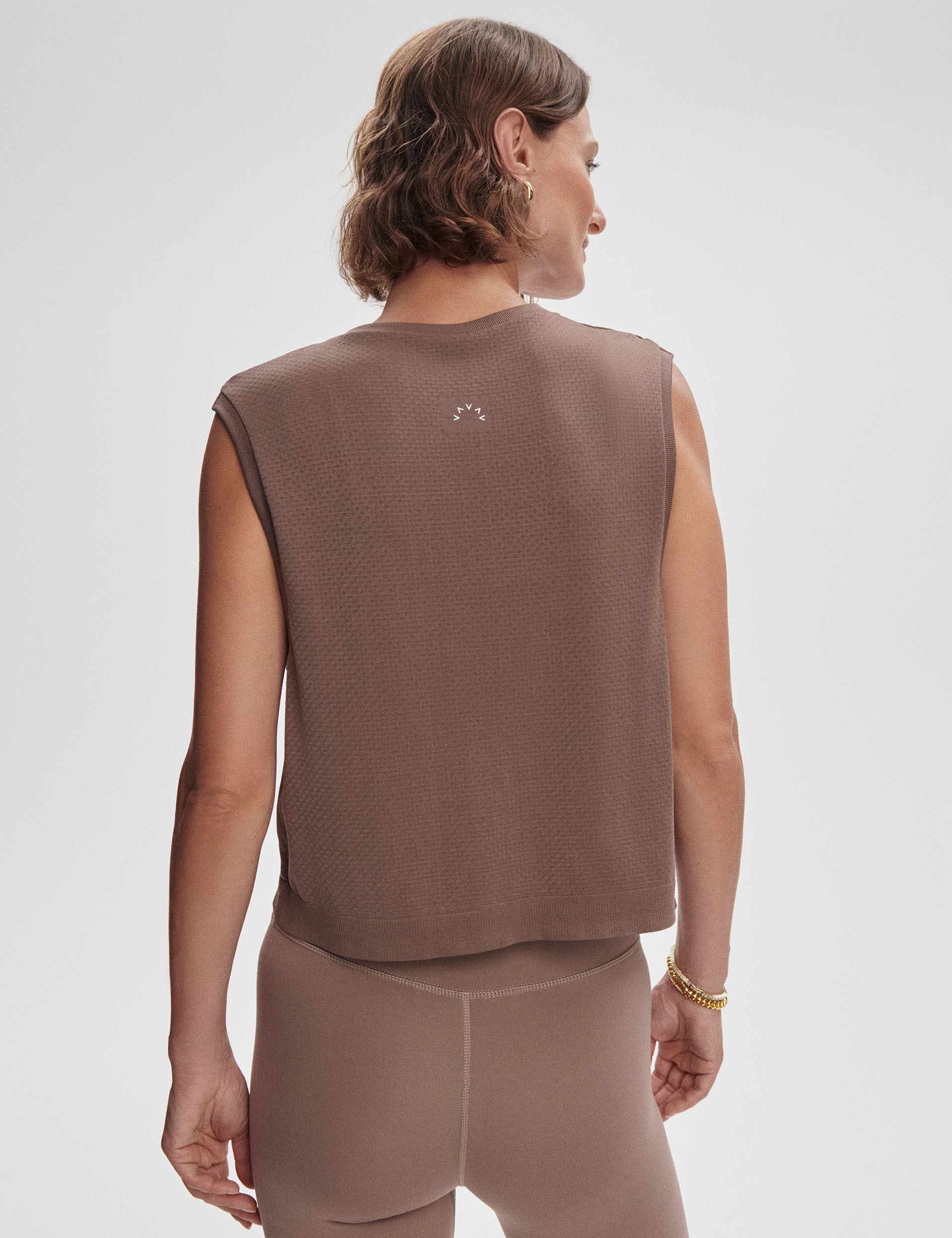 Page Seamless Crop Tank Top - Deep Taupe | Women's Fashion Stretch Yoga Shirt for Workout, Gym & Casual Wear