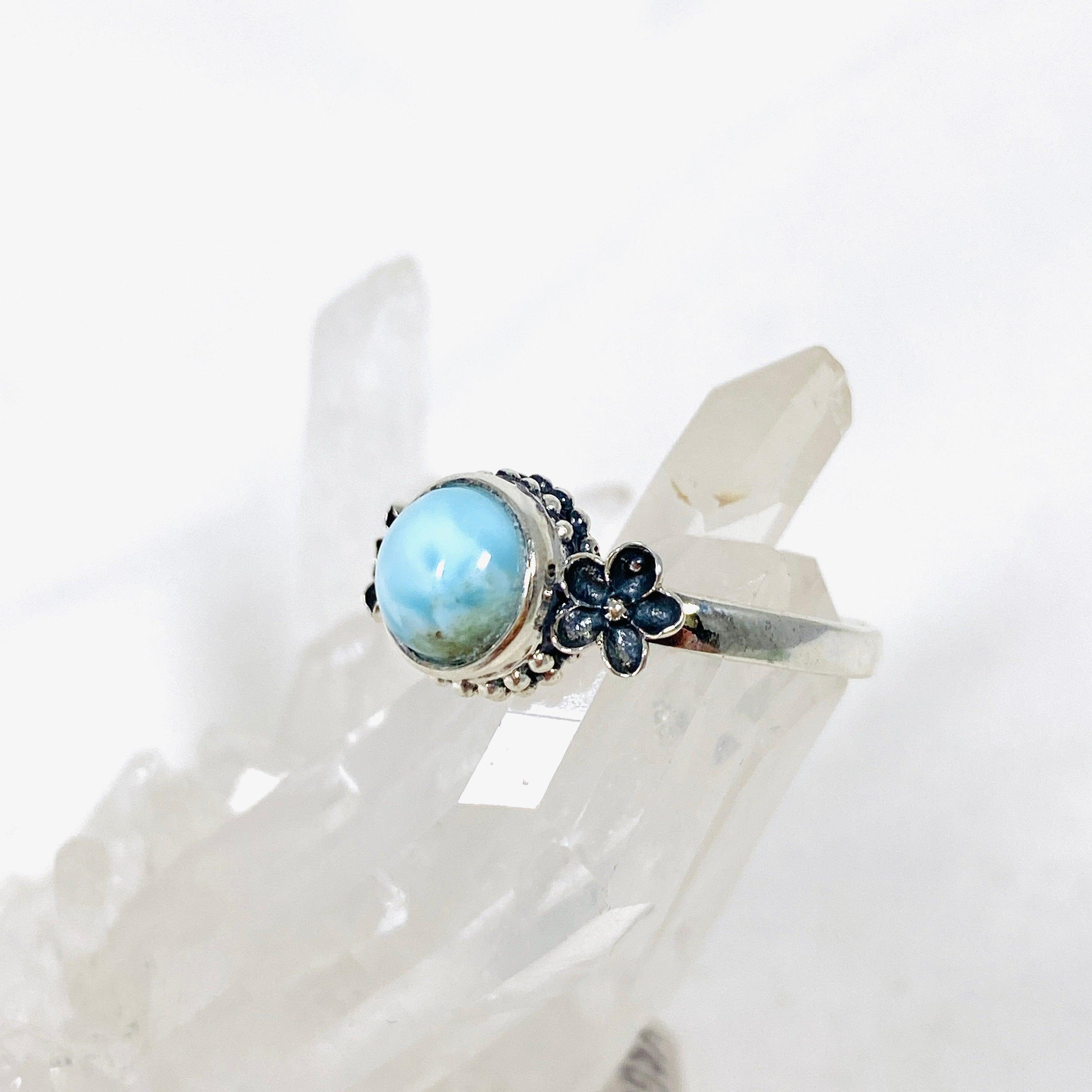 Larimar Sterling Silver Petite Round Ring with Flower Detailing - Size 9 - KRGJ3109 | Elegant Jewelry for Women, Perfect Gift for Birthday, Anniversary & Special Occasions