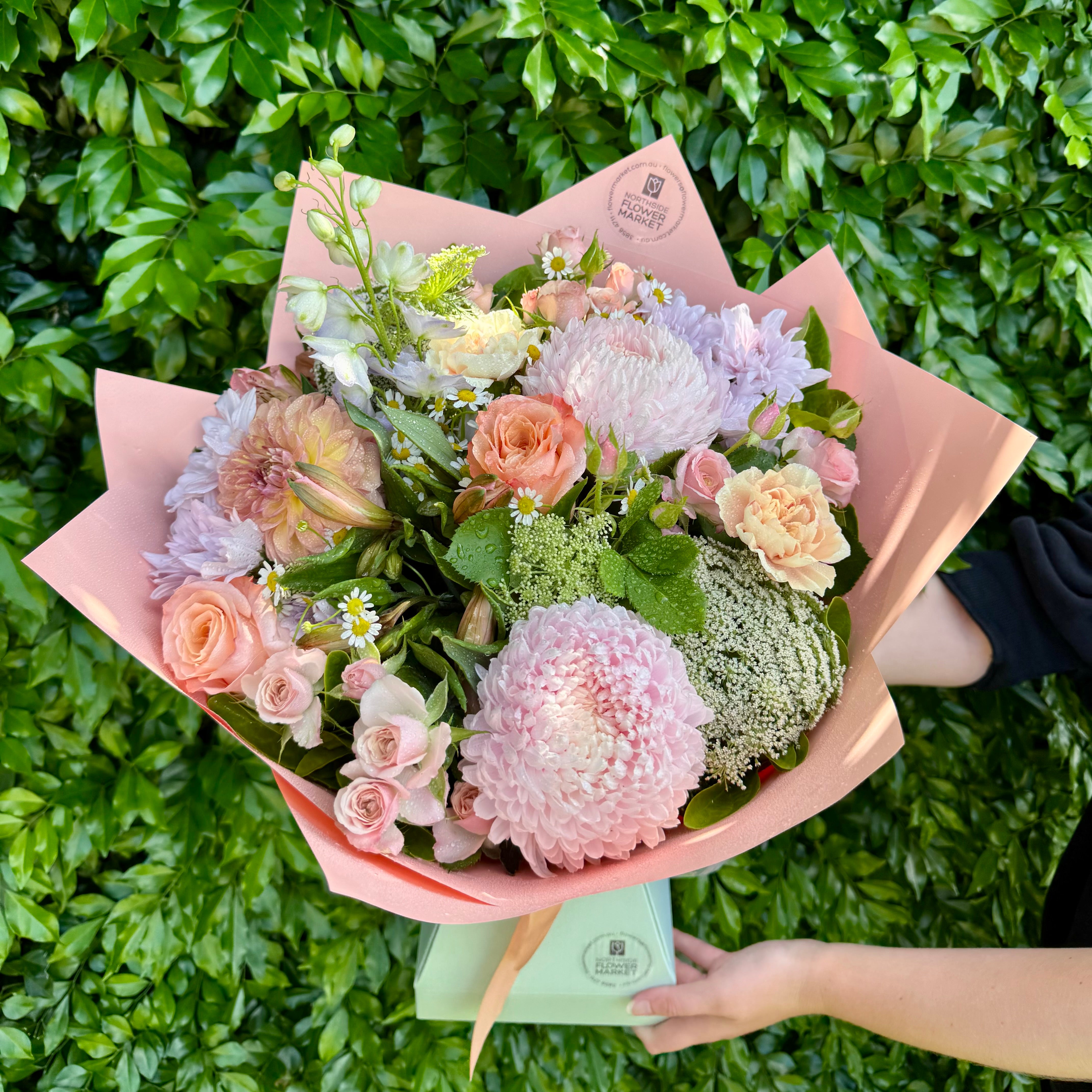 Pastel Round Artificial Flower Bouquet - Elegant Home Decor for Weddings, Parties & Centerpieces