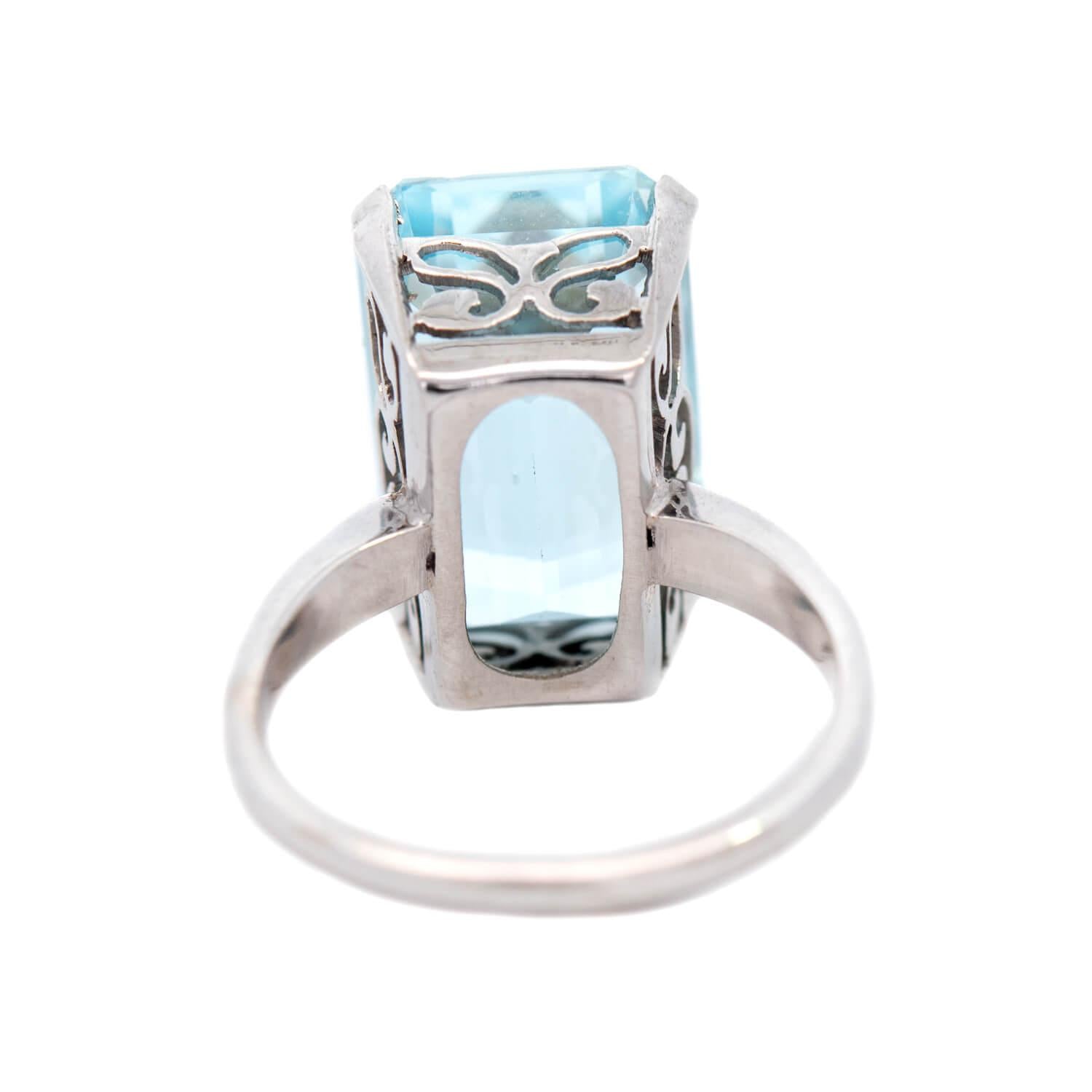 Vintage 14K Gold Aquamarine Cocktail Ring for Women - Elegant Statement Jewelry for Parties, Weddings & Special Occasions
