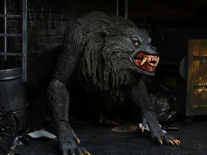 Ultimate Kessler Werewolf Action Figure - American Werewolf in London Collectible for Horror Fans & Movie Enthusiasts | Perfect for Display, Cosplay & Halloween Decor