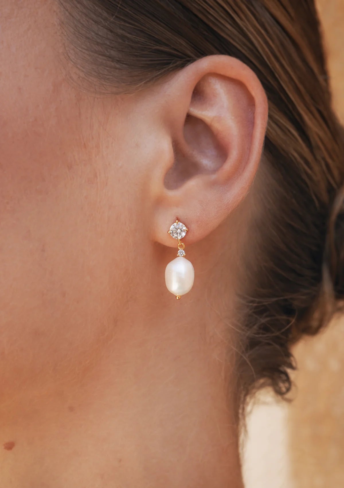 Lola Knight Brooklyn Crystal & Pearl Drop Bridal Earrings - 18K Gold Plated Wedding Jewelry for Brides, Bridesmaids & Formal Events | Elegant Dangle Earrings for Prom, Anniversary & Special Occasions