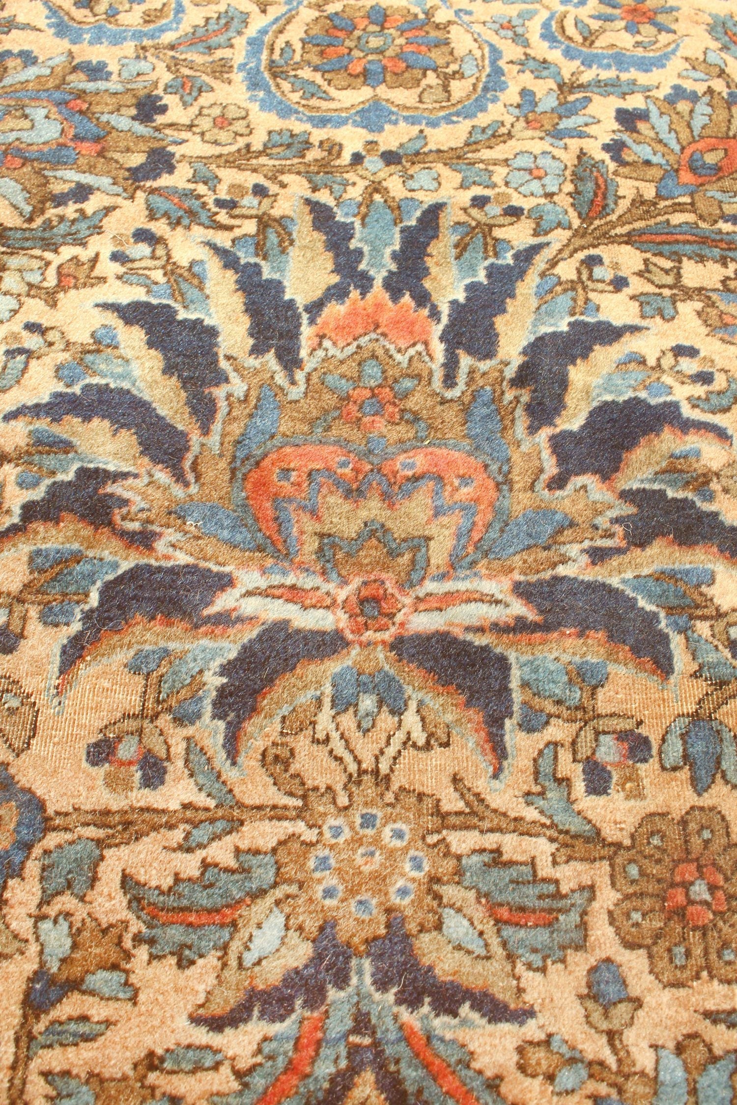 Antique Atashogoli Kashan Handwoven Traditional Persian Rug - J69667 - Perfect for Living Room, Bedroom & Home Decor