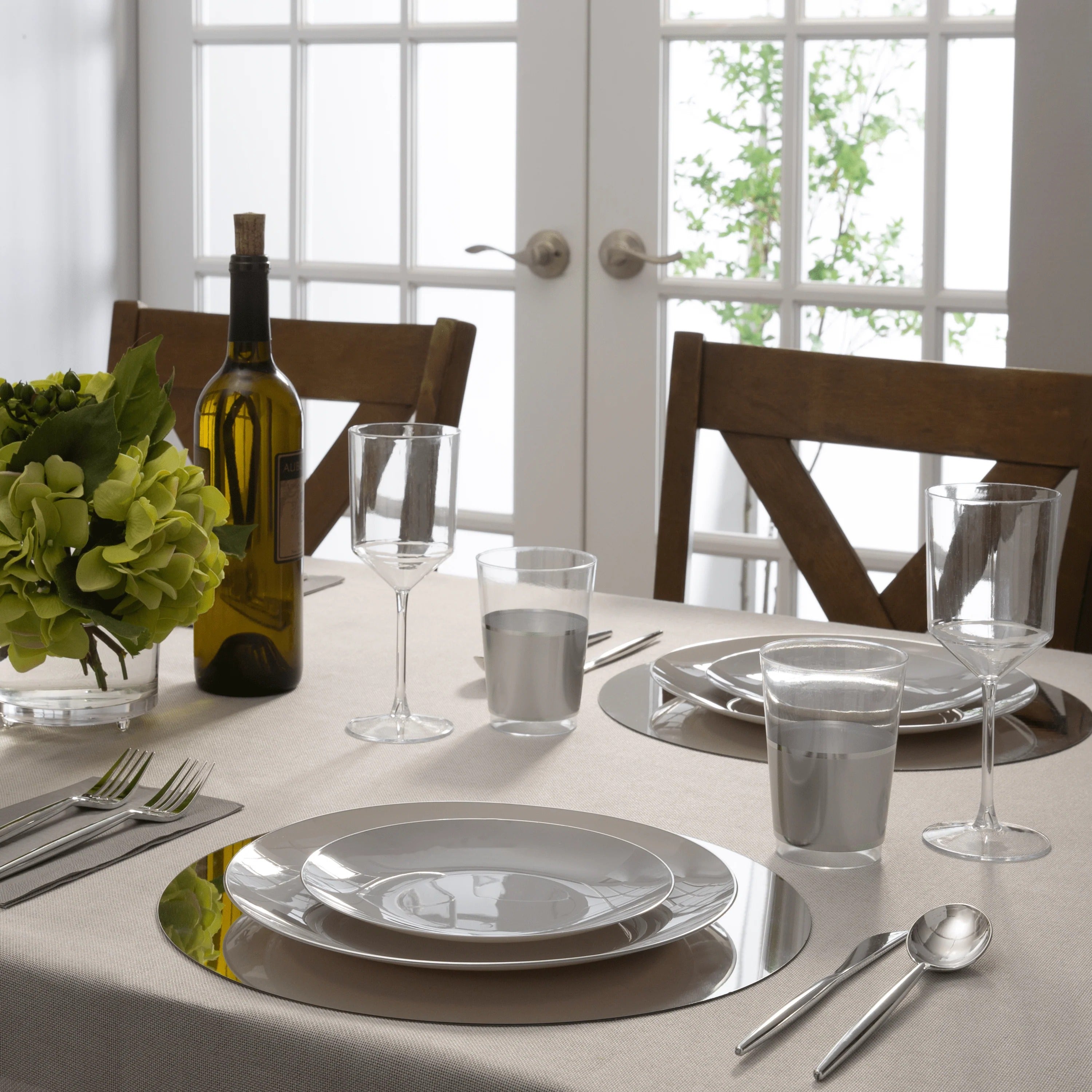 Grey and Silver Rim Round Plastic Plates - Eco-Friendly Disposable Dinnerware for Parties, Picnics, and Outdoor Events