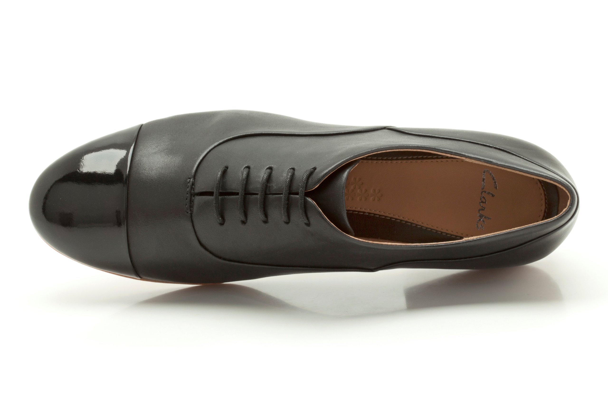 Clarks Women's Comfort Loafers Slip-On Shoes - Casual & Office Wear for Women - Perfect for Work, Travel & Everyday Use