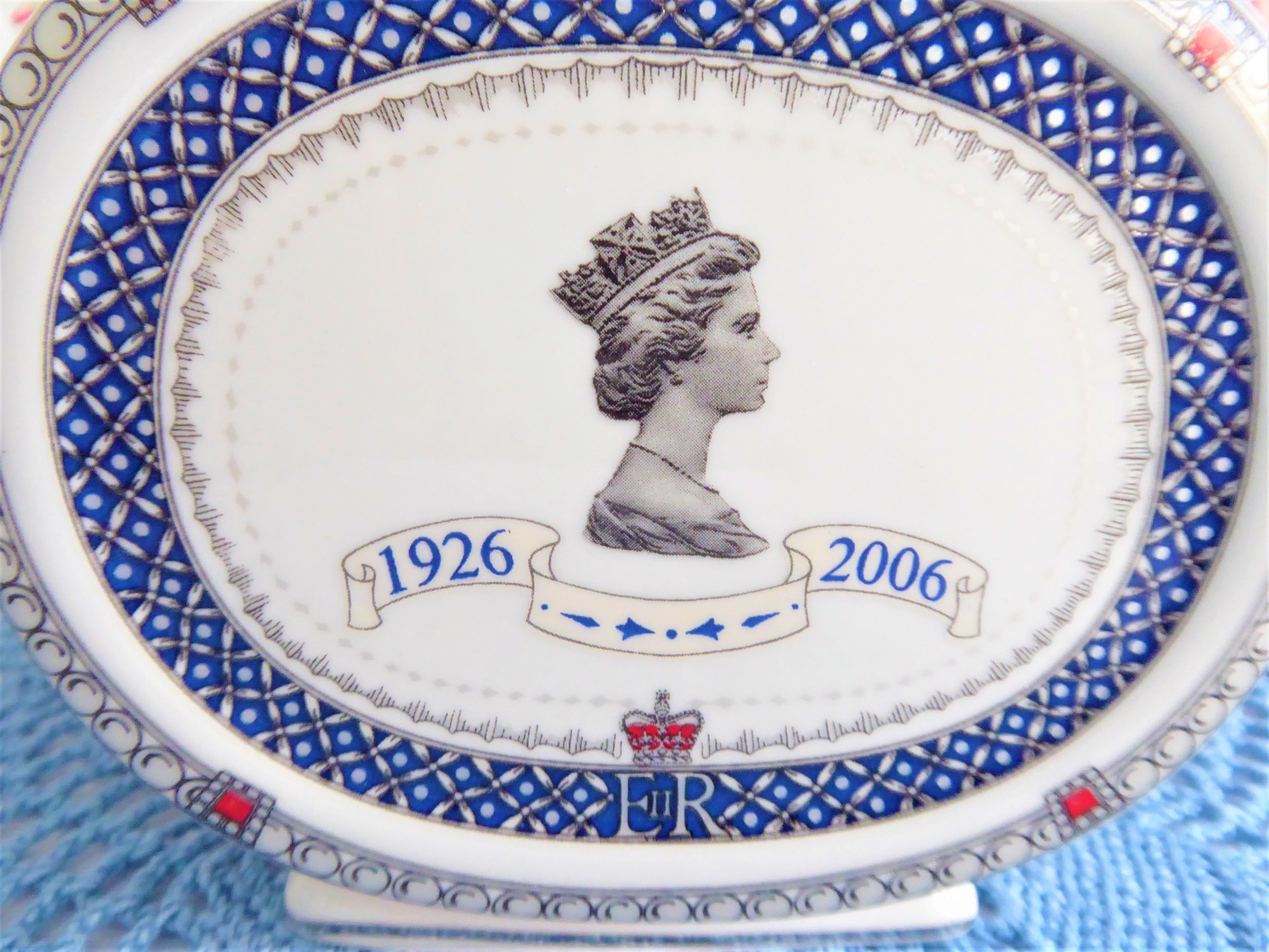 Sadler Teapot Queen Elizabeth 80th Birthday Commemorative 2006 Limited Edition - Blue, White & Platinum Gift Box - Perfect for Royal Collectors & Tea Lovers