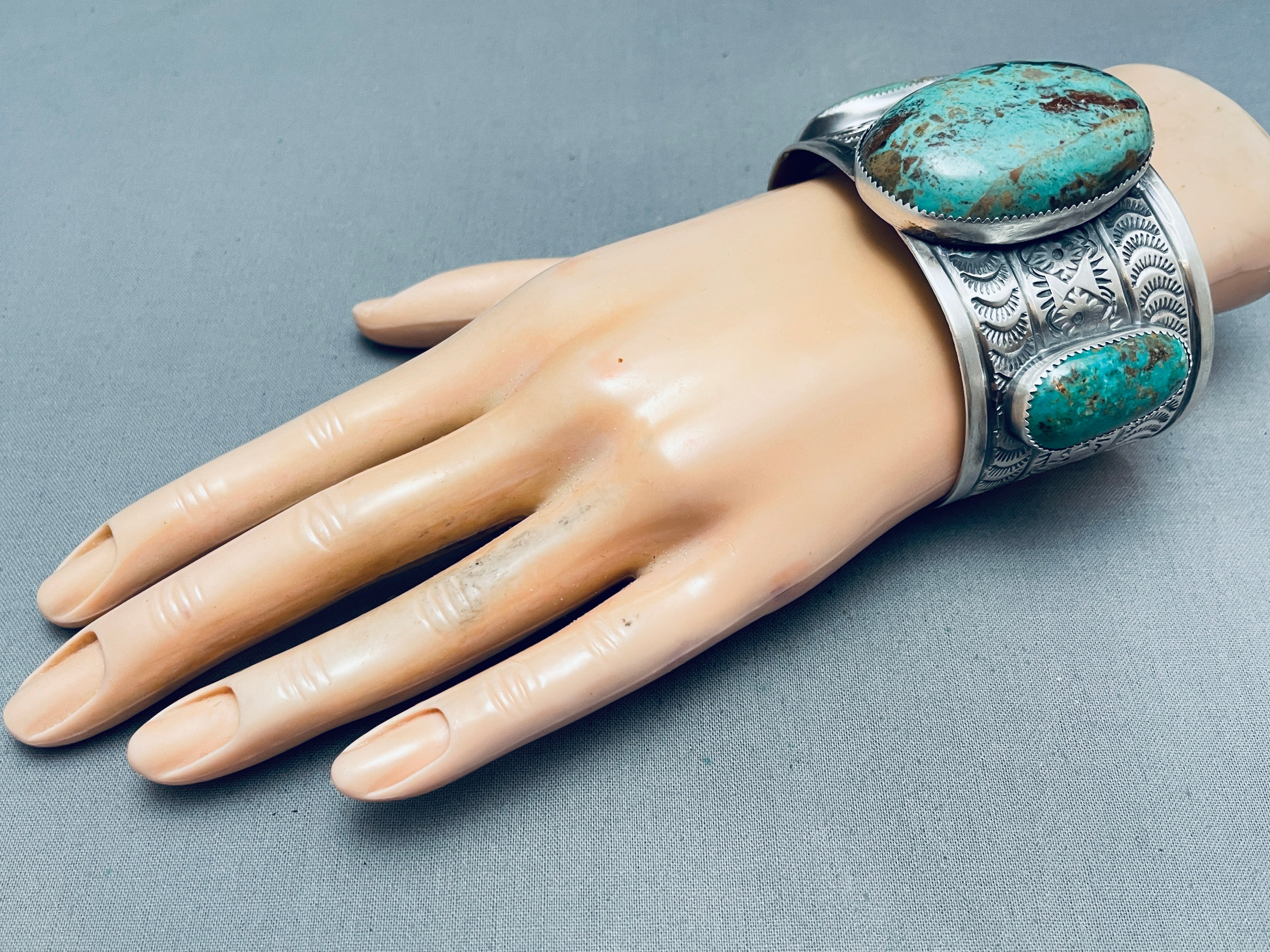 117g Authentic Navajo Sterling Silver Bracelet with Green Turquoise – Handmade Native American Jewelry for Women, Perfect for Gifts & Special Occasions