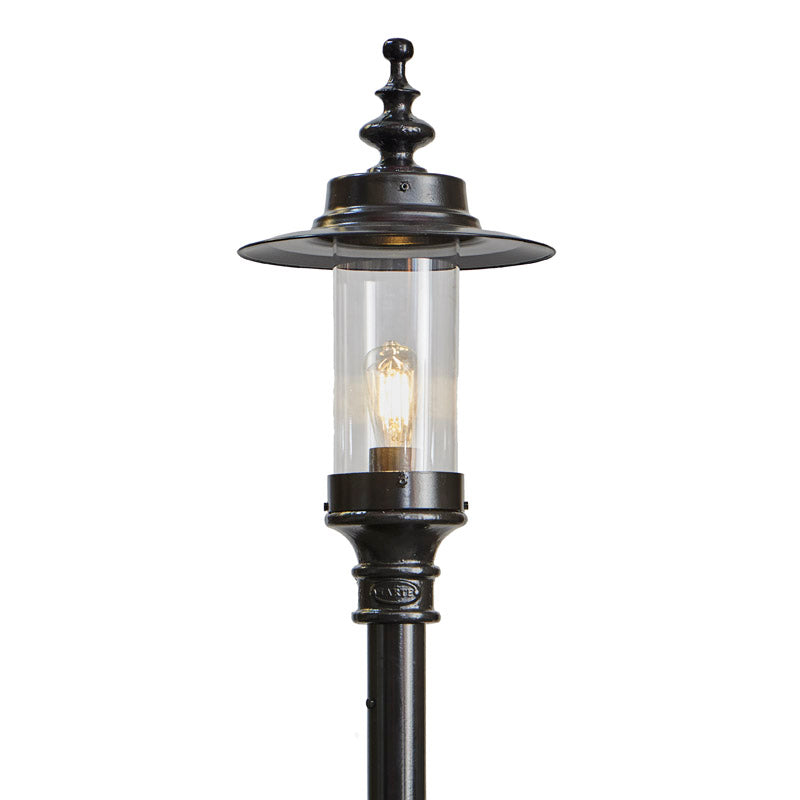 Betley 1Lt Cast Iron Lamp Post - Outdoor Garden Lighting for Pathways, Driveways & Porches