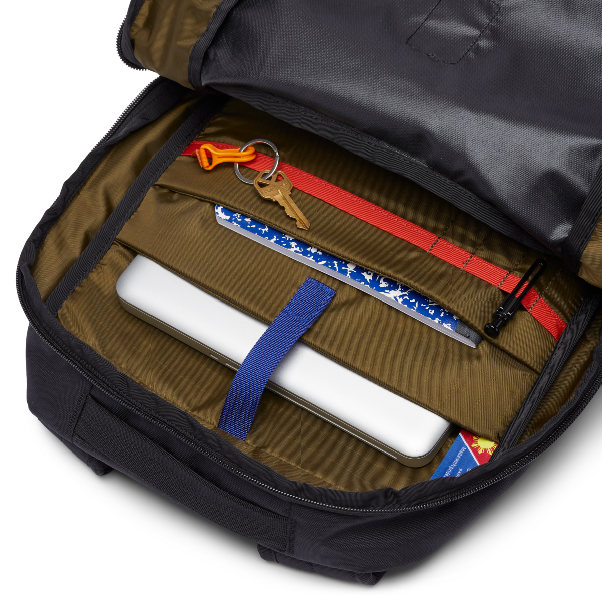 Cotopaxi Chiquillo 26L Backpack - Lightweight & Durable Daypack for Hiking, Travel & Everyday Use | Water-Resistant & Eco-Friendly Design