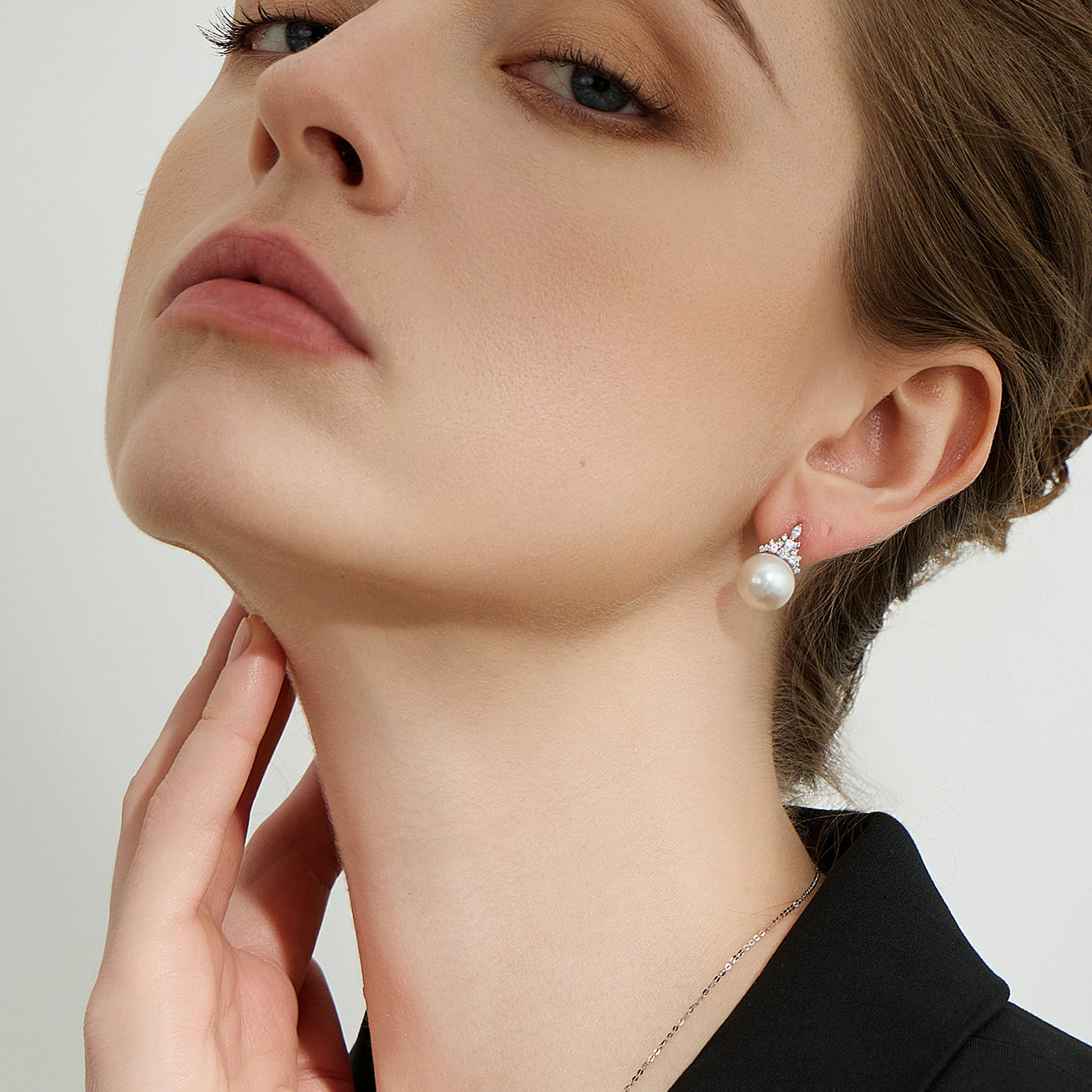 18K Solid Gold Edison Pearl Earrings KE00181 - Elegant Pearl Jewelry for Women, Perfect for Weddings, Parties & Special Occasions