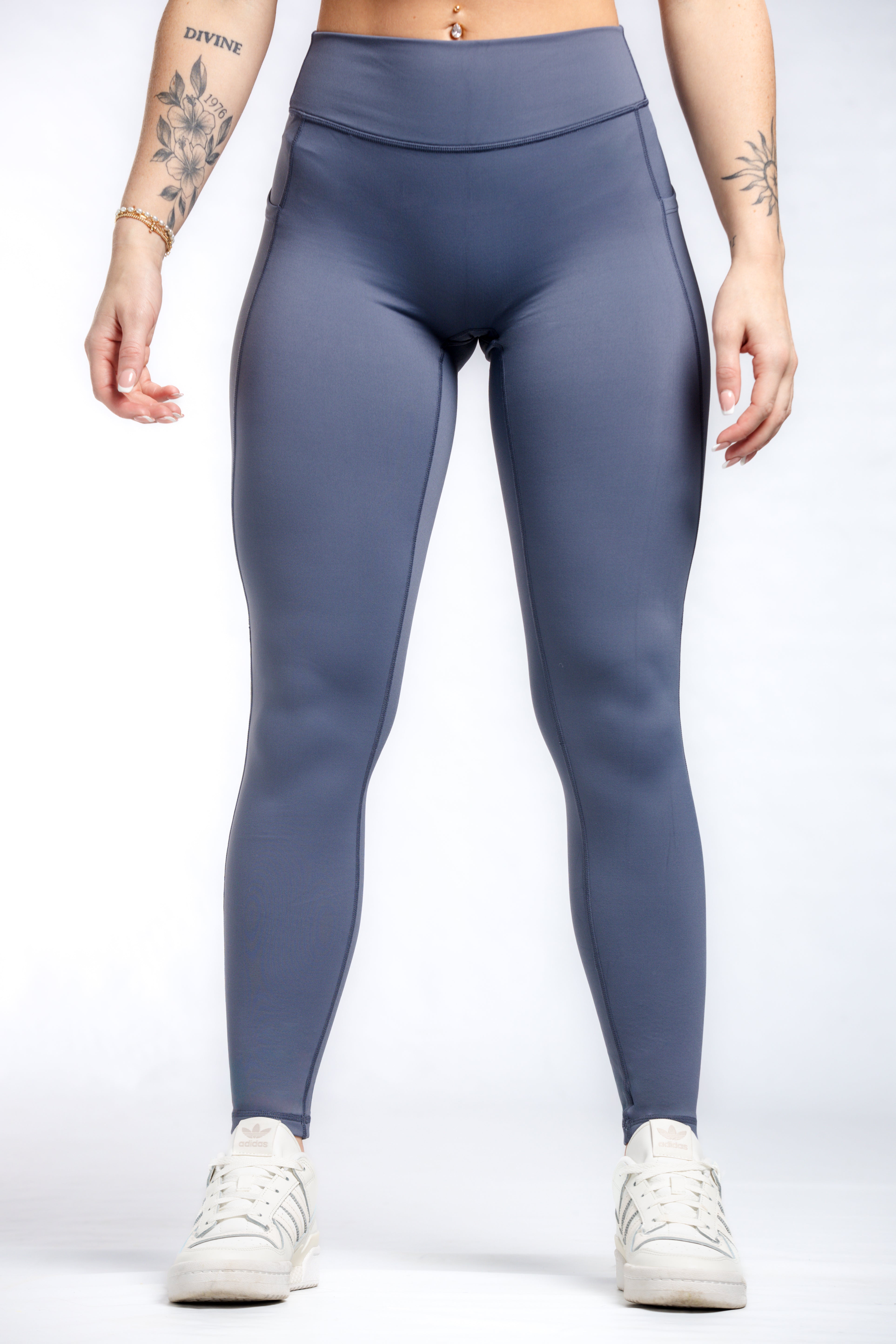 Premium High-Waisted Yoga Pants with Pockets & Booty Scrunch Detail - Comfortable Workout Leggings for Women | Trendy Ocean Blue | Perfect for Gym, Running & Lounge Wear