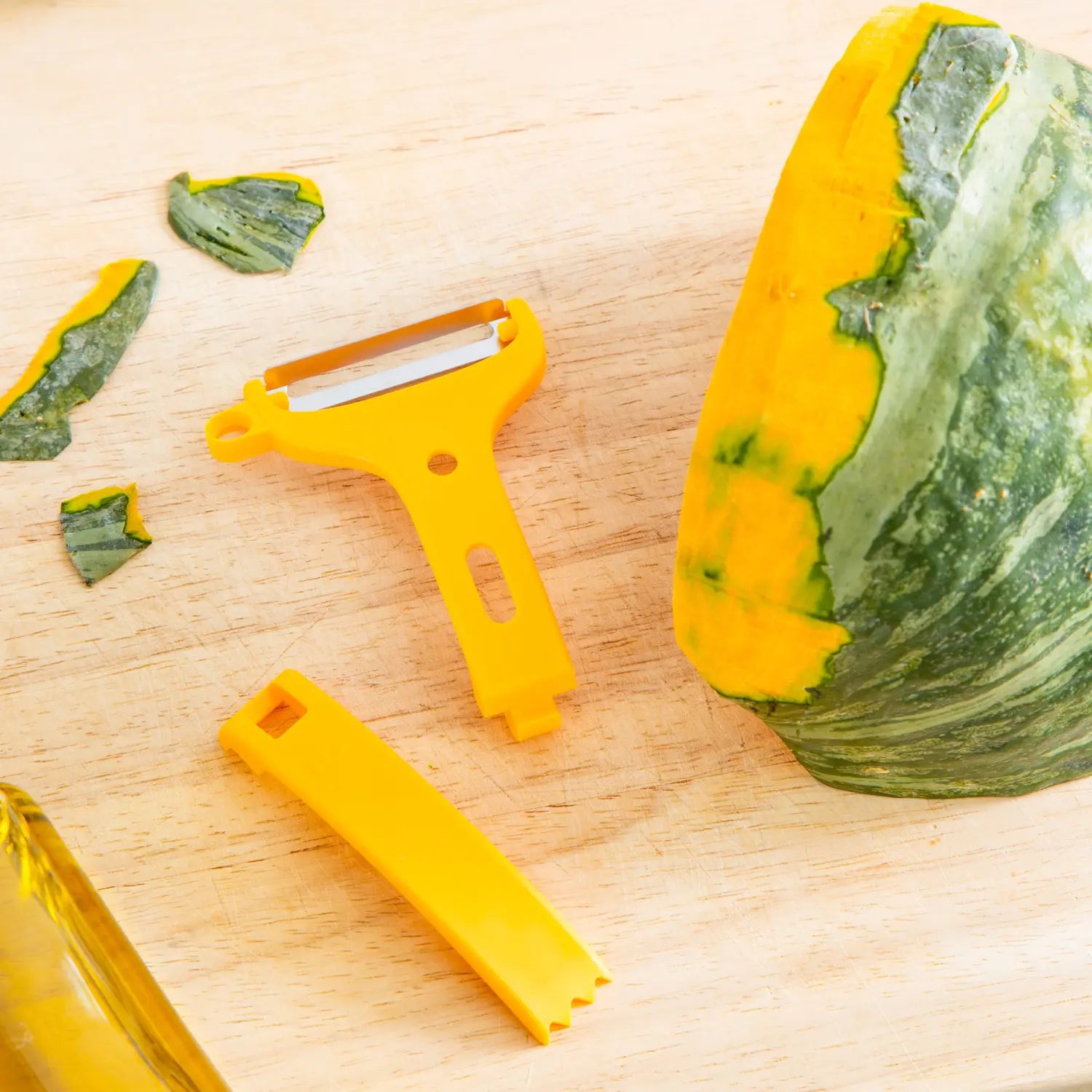 Premium Stainless Steel Vegetable Peeler for Pumpkin, Carrot, Potato - Ergonomic Kitchen Tool for Easy Peeling & Slicing - Perfect for Cooking, Baking & Meal Prep