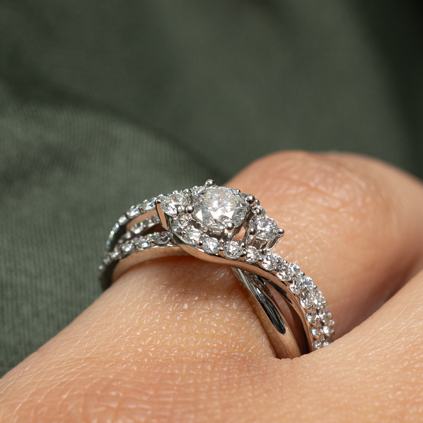0.30ct Diamond Halo Crossover Ring with 0.76ctw Total Weight - Size 5 | Elegant Bridal Jewelry for Engagement & Wedding | Perfect Gift for Her