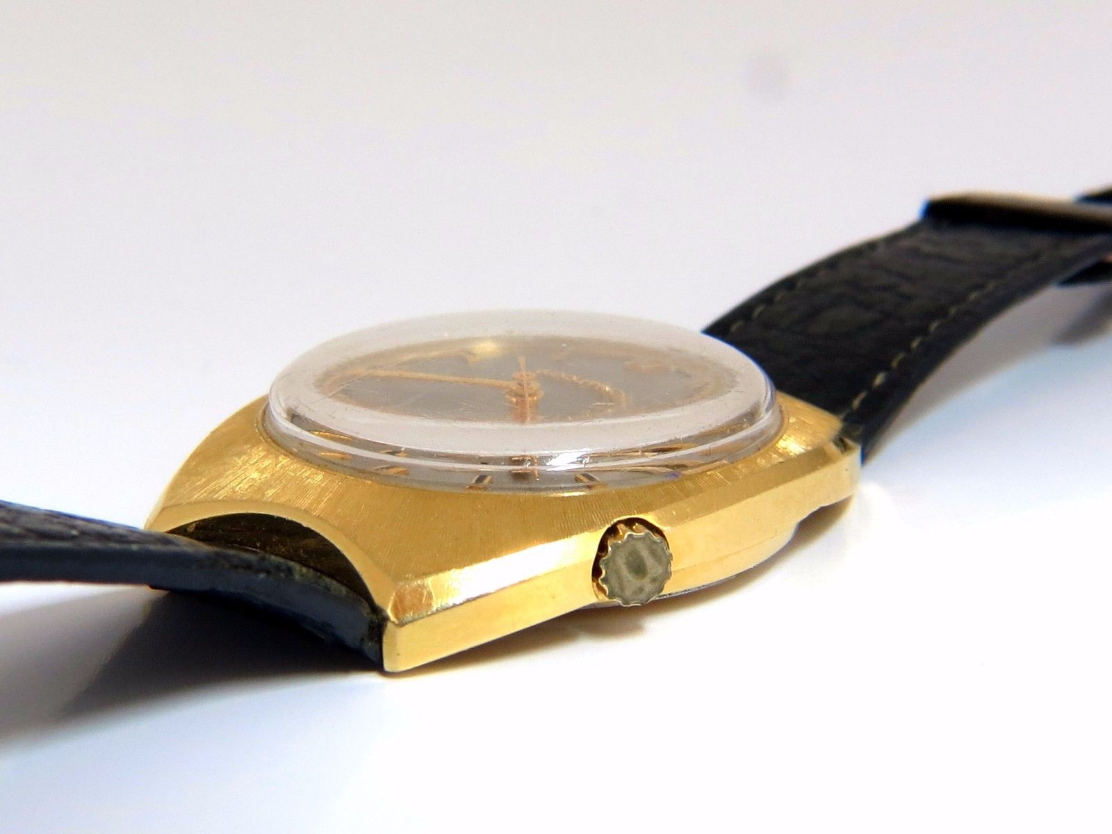 Bulova Accutron Men's 14K Gold Watch - Luxury Dress Watch for Business, Formal Events & Special Occasions