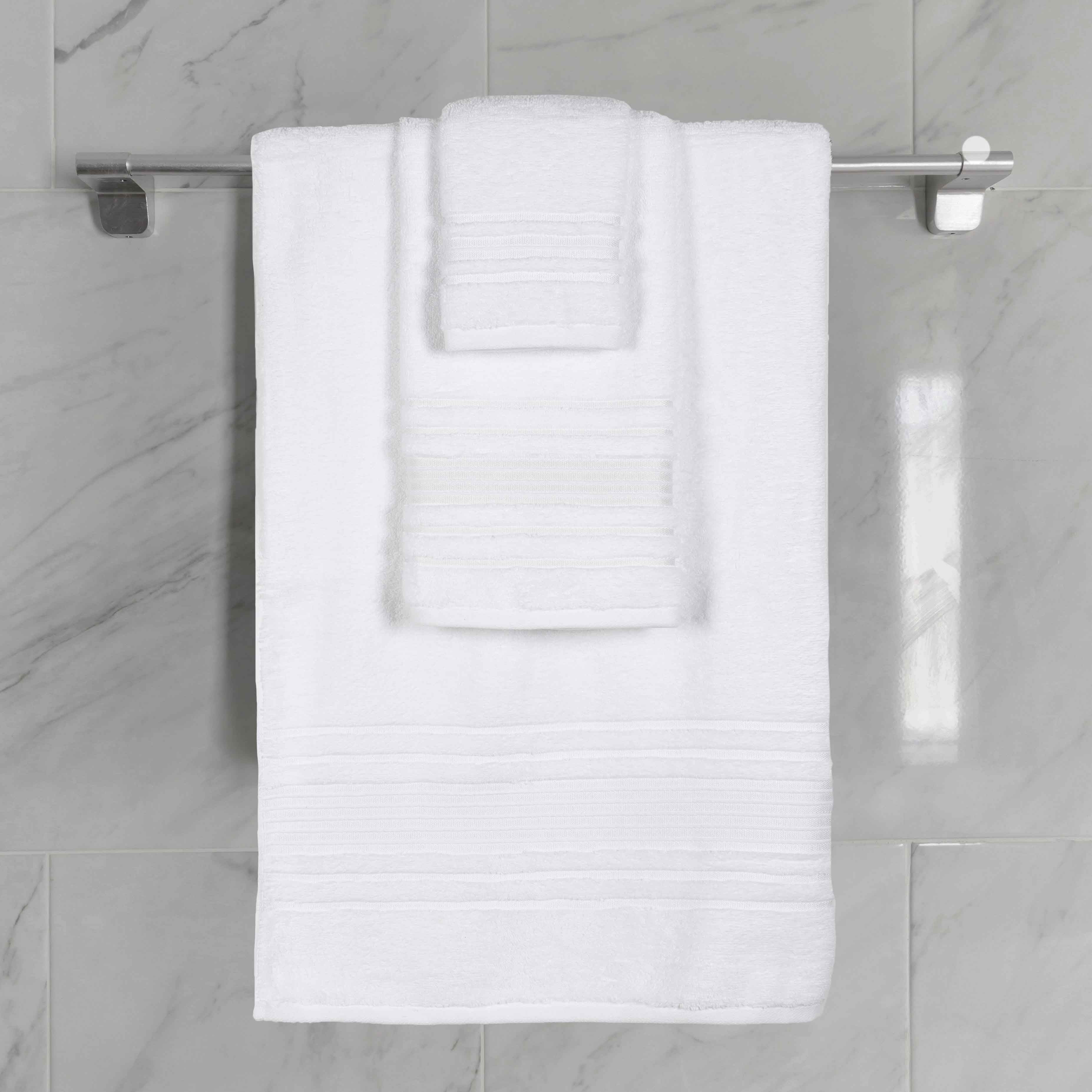 Premium 3-Piece Zero Twist Cotton Towel Set with Elegant Floral Design - Ultra Soft & Absorbent Bath Towels for Spa, Guest Bathroom & Luxury Home Decor