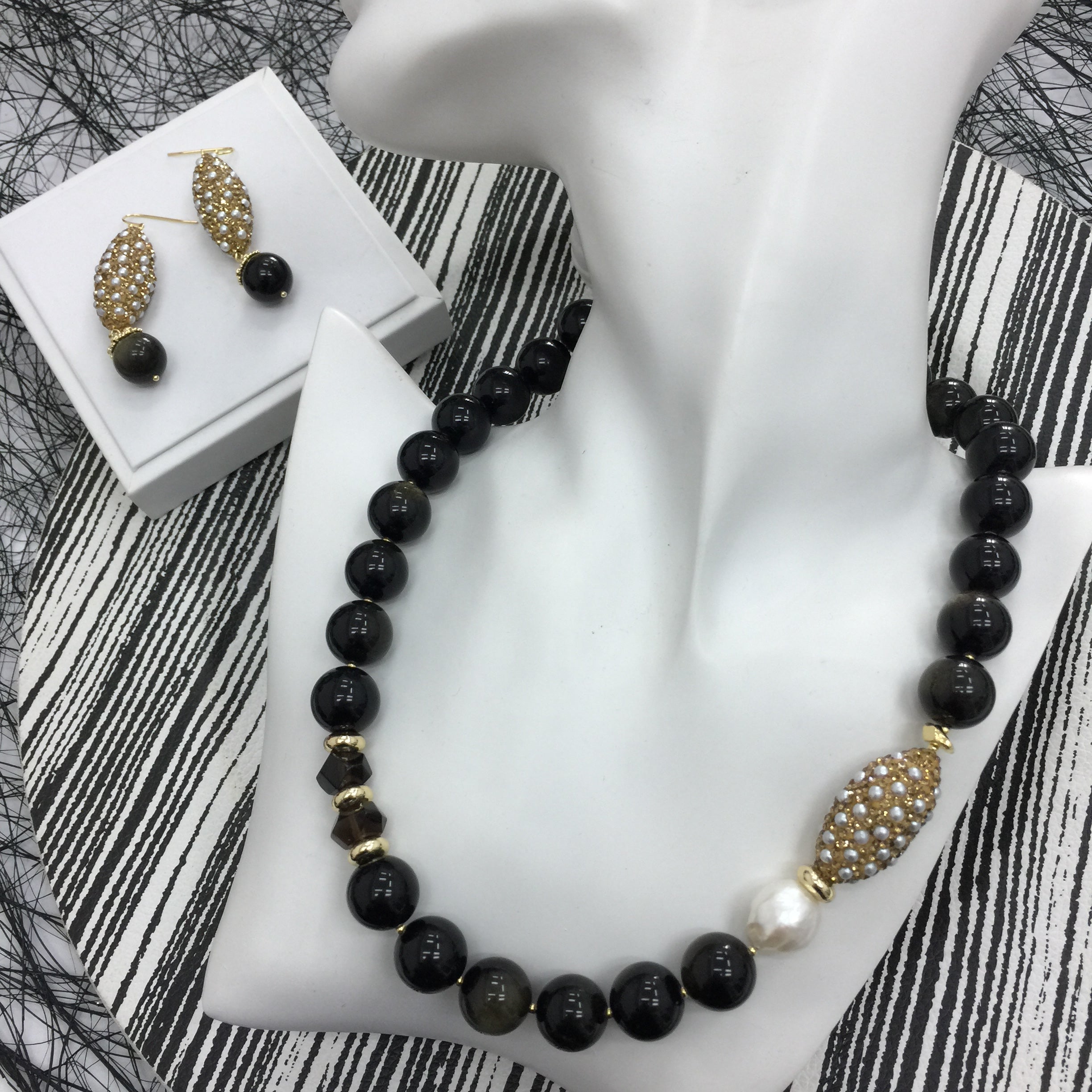 Black Obsidian and Freshwater Pearls Statement Necklace AN024 - Elegant Jewelry for Women, Perfect for Parties, Weddings & Special Occasions