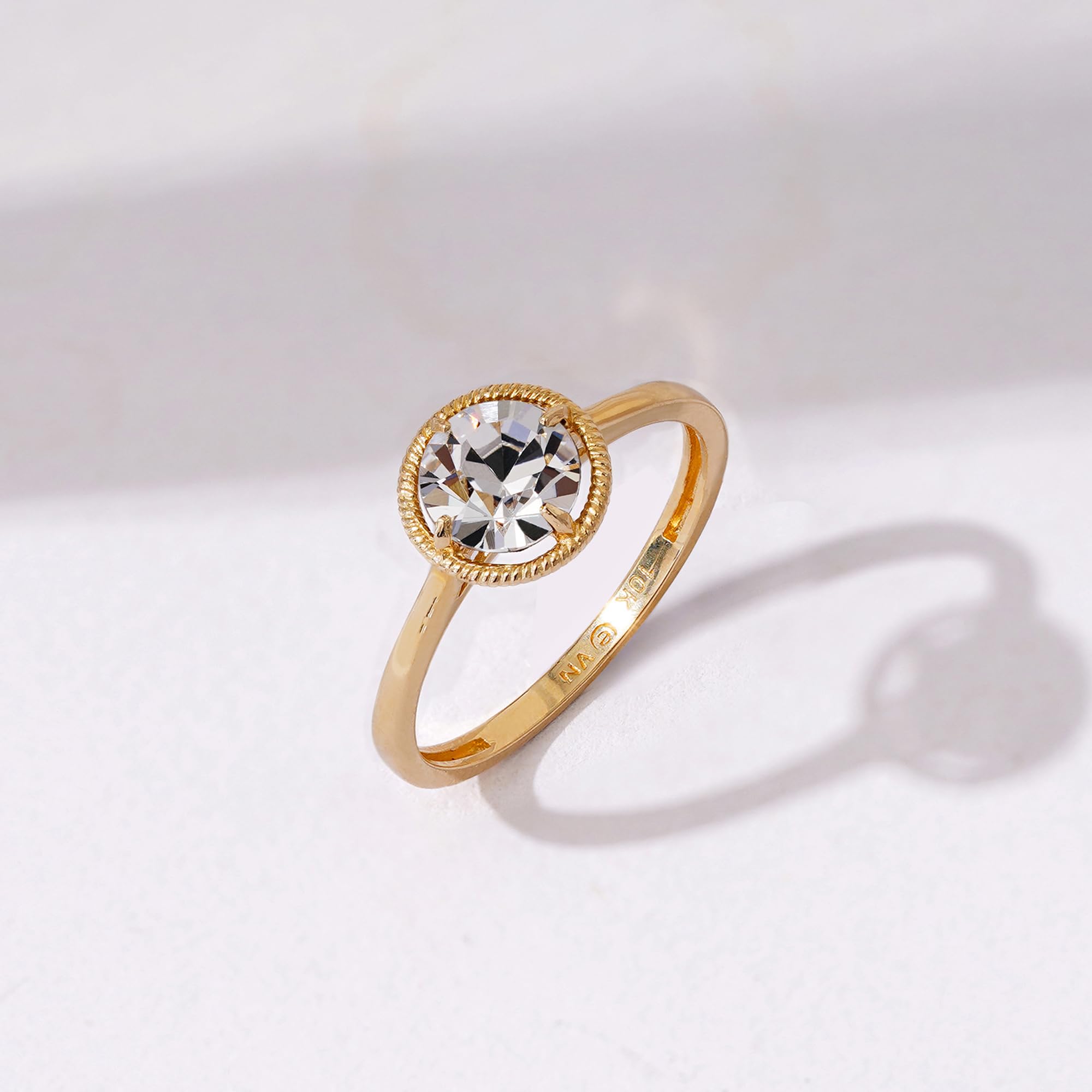 Amazon Essentials 10k Gold March Birthstone Ring with Imported Crystal - Elegant Jewelry Gift for Women, Perfect for Birthdays, Anniversaries & Special Occasions