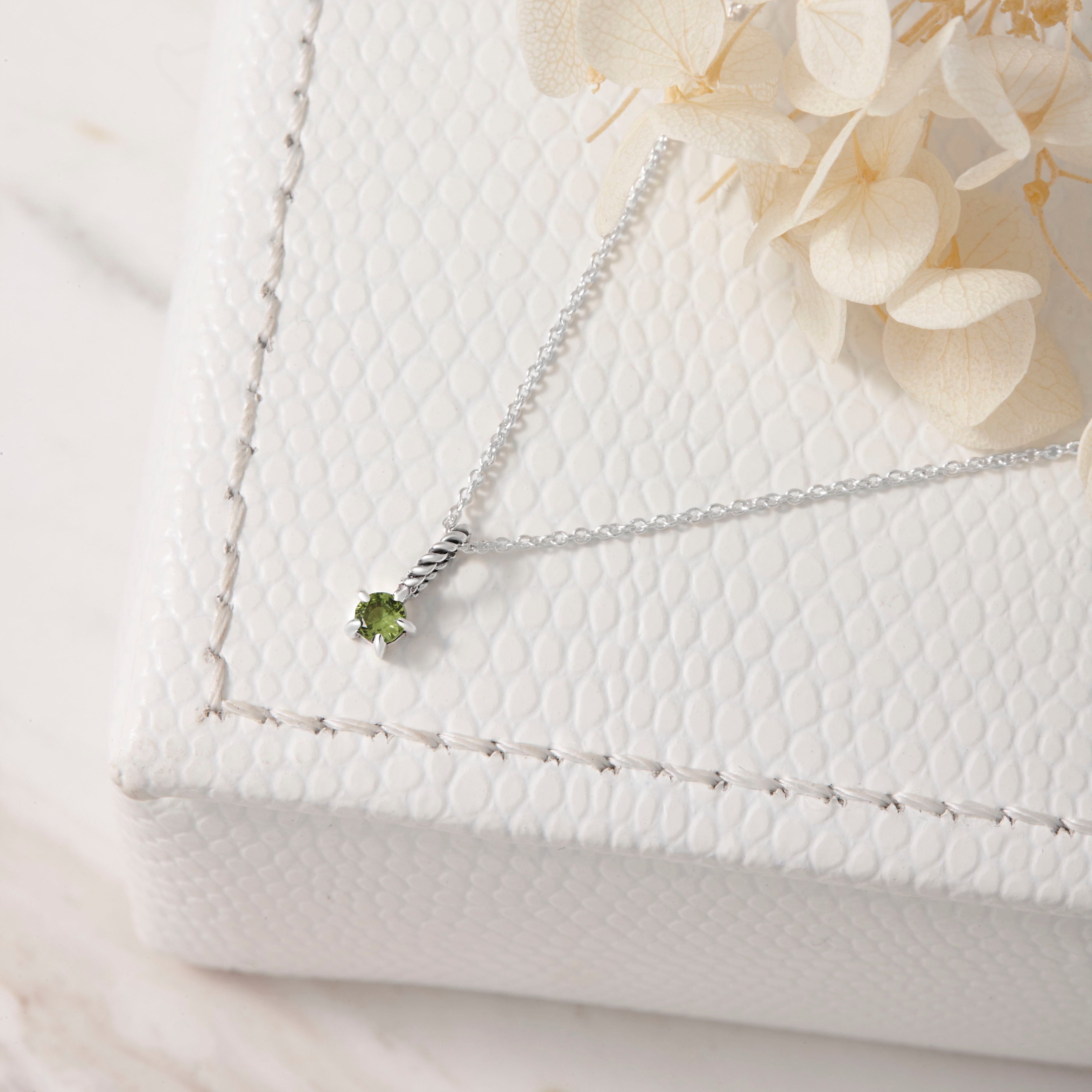 Peridot Birthstone Necklace - August Birthstone Jewelry for Women, Sterling Silver Pendant with 925 Stamp, Perfect Gift for Birthday, Anniversary & Special Occasions