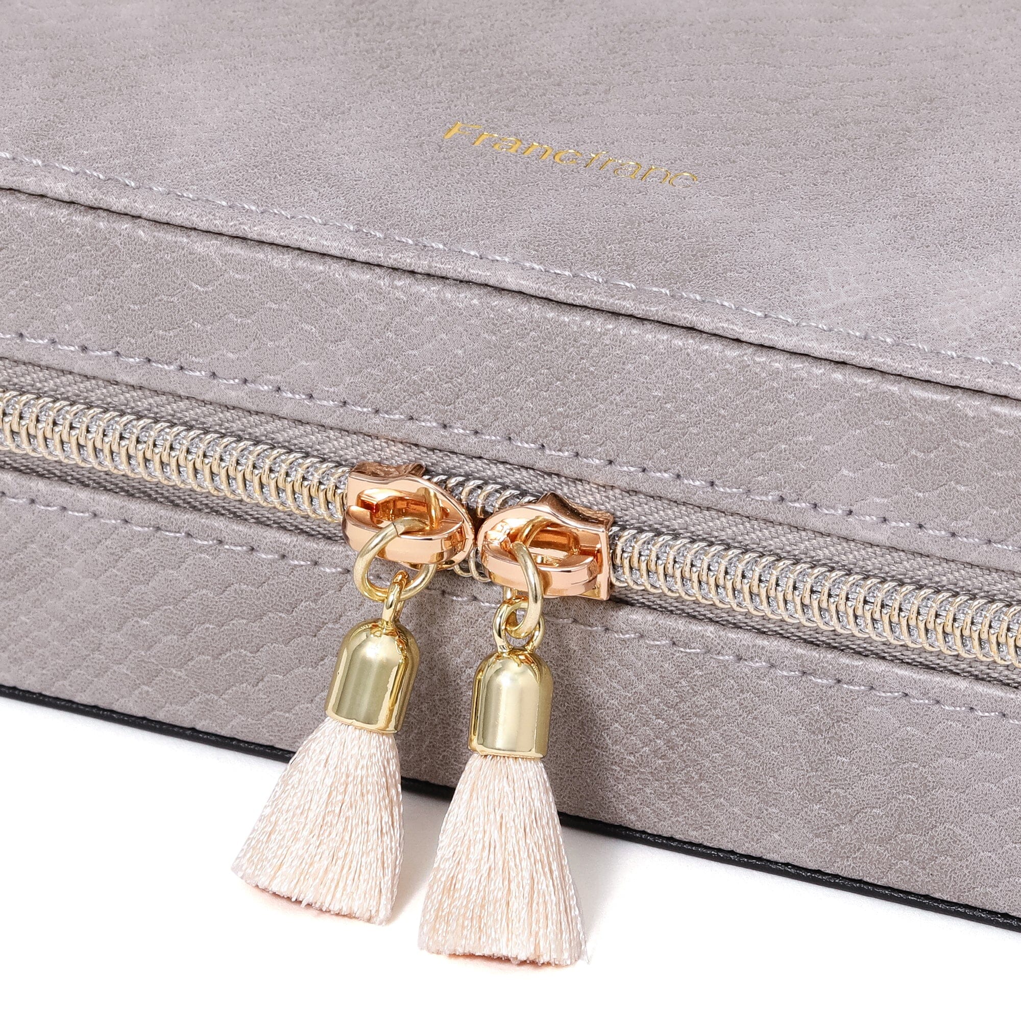 Flavia Travel Jewelry Box - Compact Organizer for Necklaces, Rings & Earrings - Perfect for Vacation, Business Trips & Gifts (M, Grey)