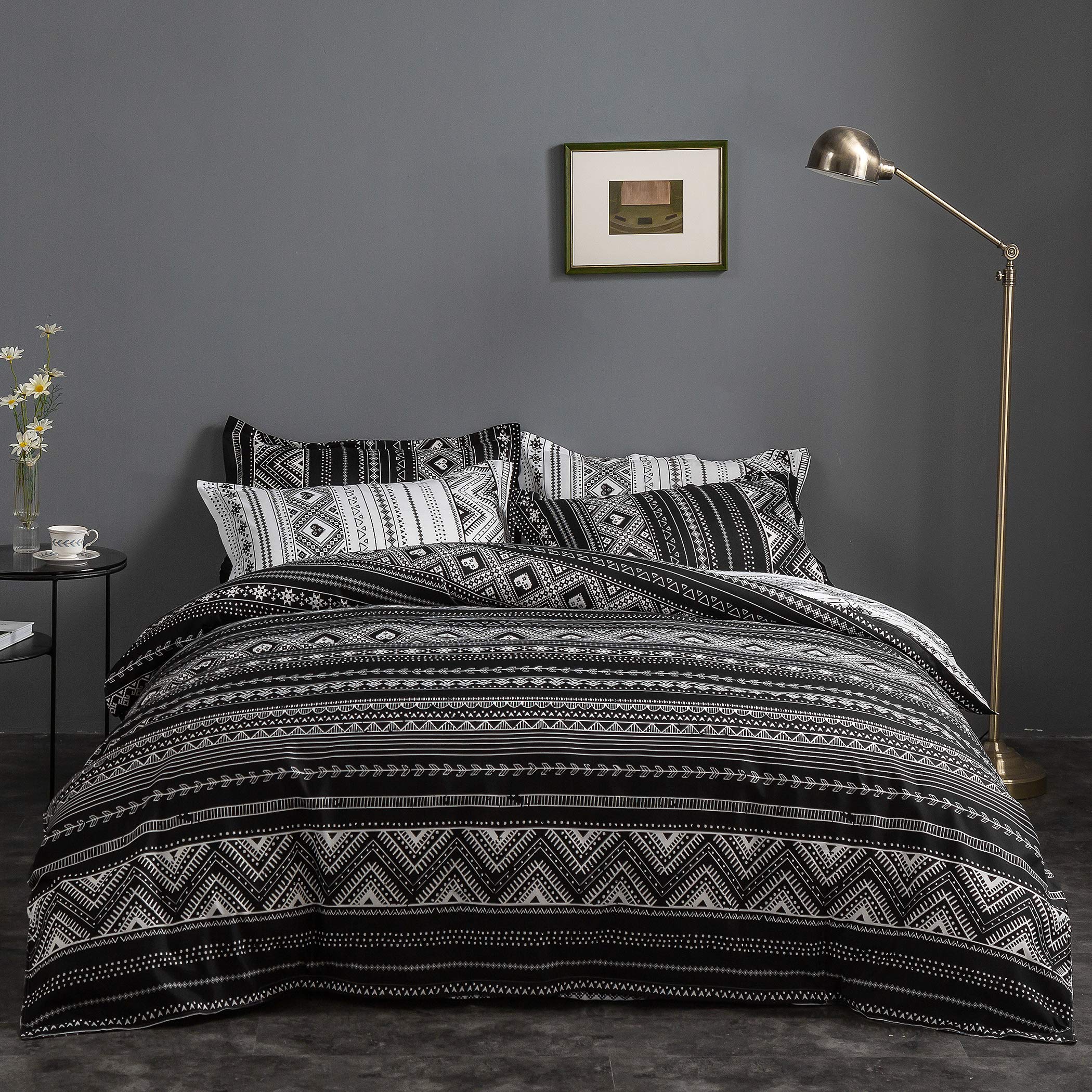 LAMEJOR Geometric Duvet Cover Set Twin Size - Reversible Chevron Stripe Pattern 3-Piece Luxury Soft Bedding Set (1 Duvet Cover + 2 Pillowcases) Black & White - Modern Bedroom Decor for Teens & Adults