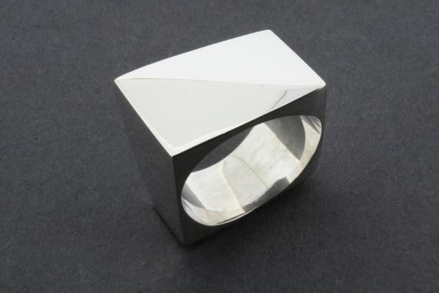Esher Angle Ring - Elegant Geometric Jewelry for Women | Perfect for Everyday Wear, Parties & Special Occasions
