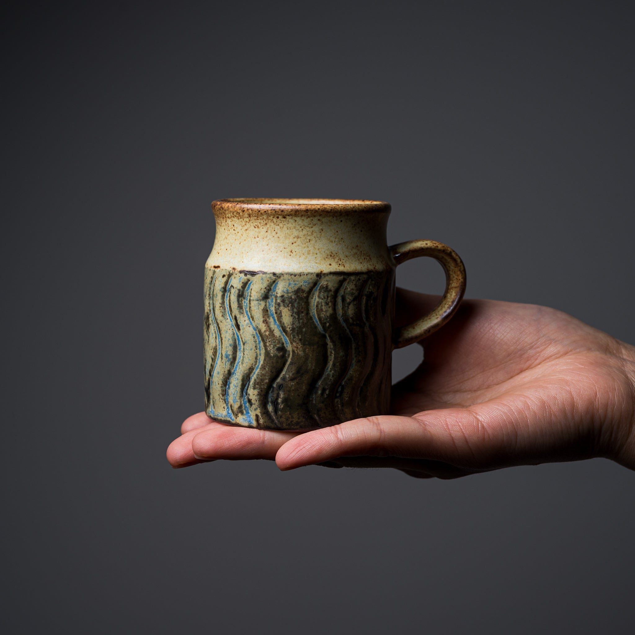 Seto Ware KASHIWA Wave Small Mug Cup 140ml - Authentic Japanese Ceramic Tea Cup for Matcha, Coffee & Hot Beverages - Perfect for Home, Office & Gift Giving