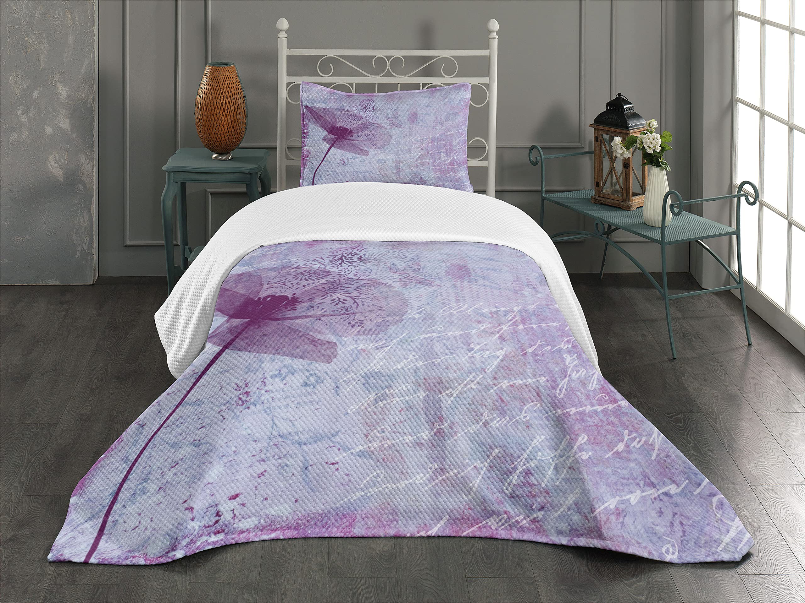 Ambesonne Poppy Flower Bedspread Set - 3-Piece Vintage Floral Bedding with Poetry Pattern (Twin Size, Lilac) for Romantic Bedroom Decor | Perfect for Guest Rooms, Dormitories & Bohemian Style Homes