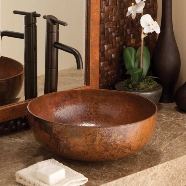 Native Trails Maestro Round Hammered Copper Vessel Bathroom Sink - Handcrafted Copper Basin for Modern & Rustic Bathrooms | Perfect for Vanity, Powder Room & Spa Style Decor