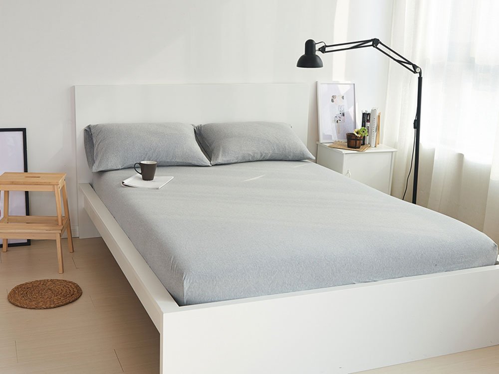 100% Cotton Jersey Knit Fitted Sheet Set - Ultra Soft, Breathable & Durable 3-Piece Queen Size Bed Sheets (Grey) for Comfortable Sleep & Easy Care - Perfect for Master Bedroom, Guest Room & Vacation Homes