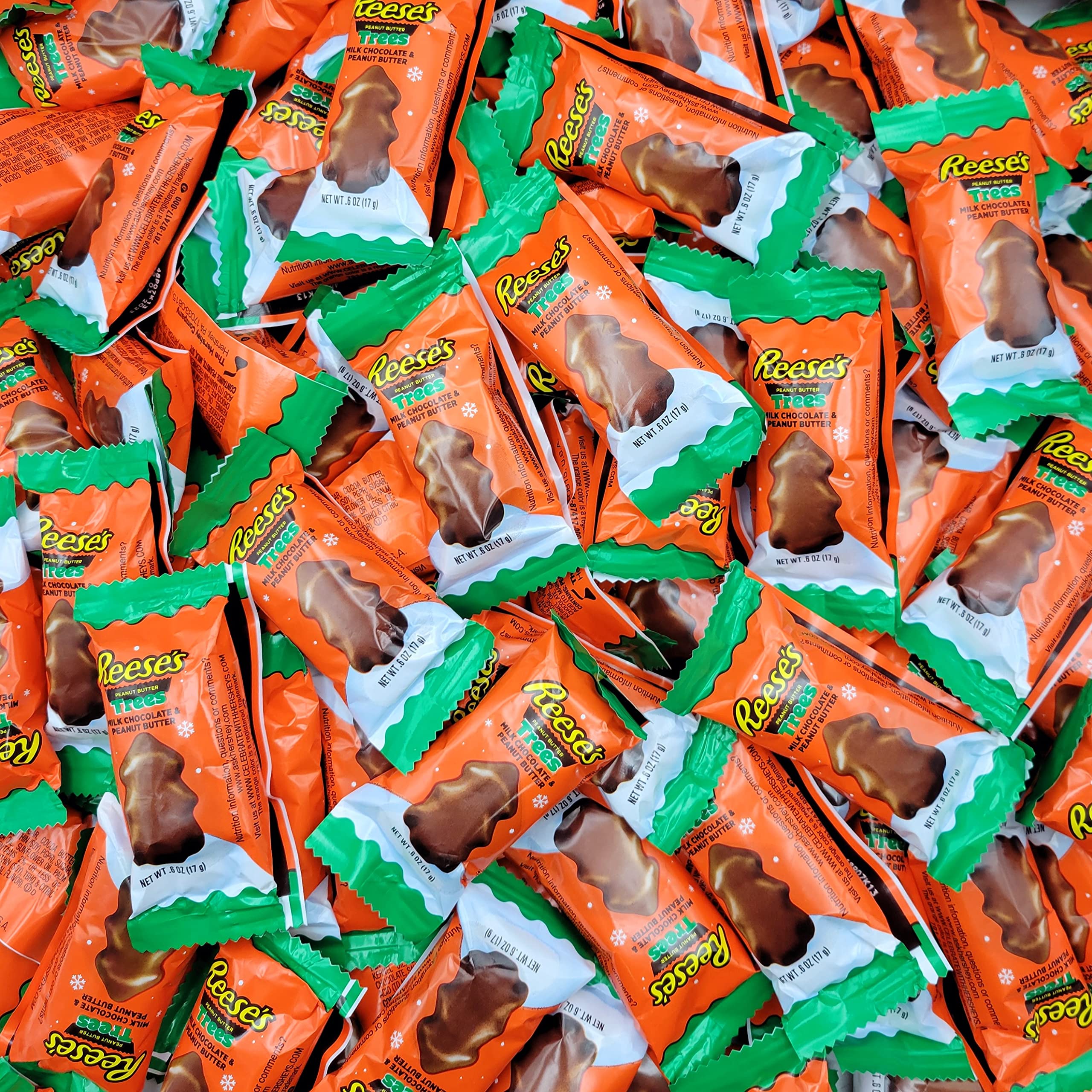 Reese's Trees Milk Chocolate Peanut Butter Holiday Candy - 0.6oz Individually Wrapped Snack Size - Bulk 4 Pound Pack - Perfect for Christmas Stocking Stuffers, Office Parties & Gift Baskets