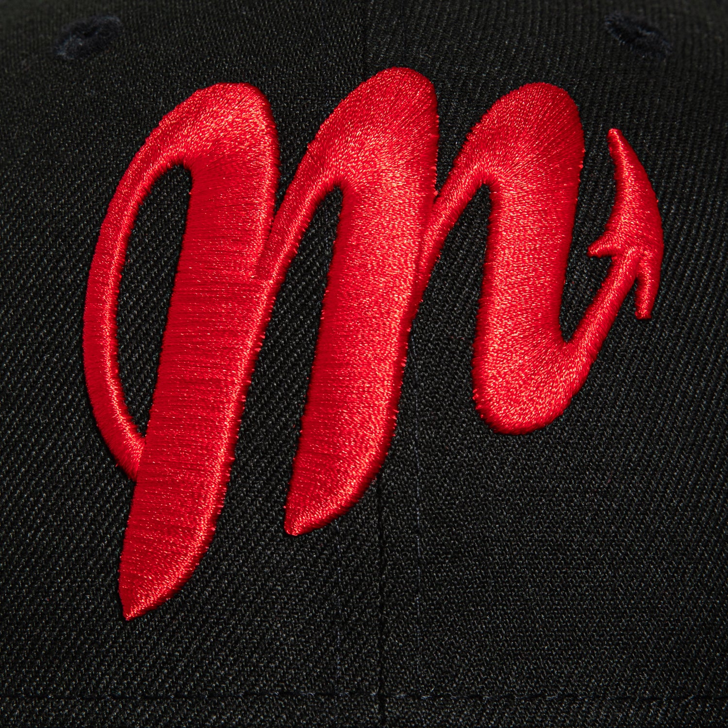 New Era 59Fifty Diablos Rojos de Mexico Baseball Cap with Club Patch - Black & Red Adjustable Snapback Hat for Fans, Streetwear & Sports Events