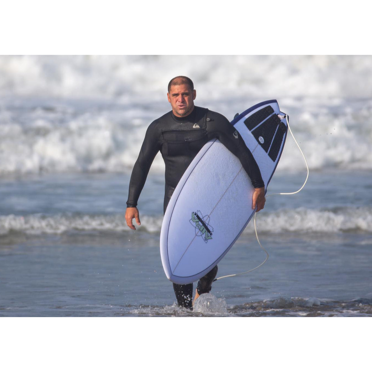 AIPA Big Boy Sting 7'0 Surfboard with Fusion HD Futures Fins - High Performance Shortboard for Waves, Beach, and Competition Surfing