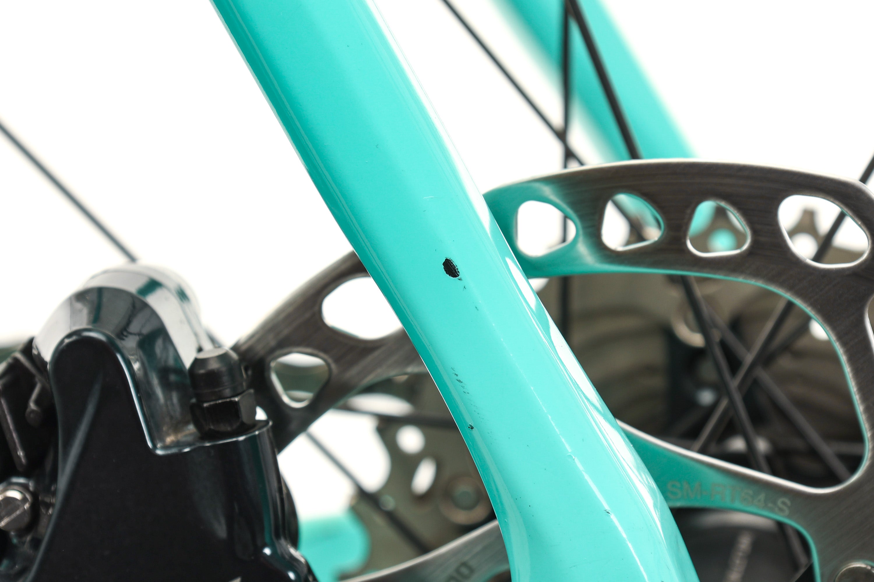 Bianchi Infinito CV Disc Road Bike 2020 - 57cm Carbon Frame Endurance Bike for Long Distance Cycling & Racing | Perfect for Commuting, Training, and Competitive Road Races