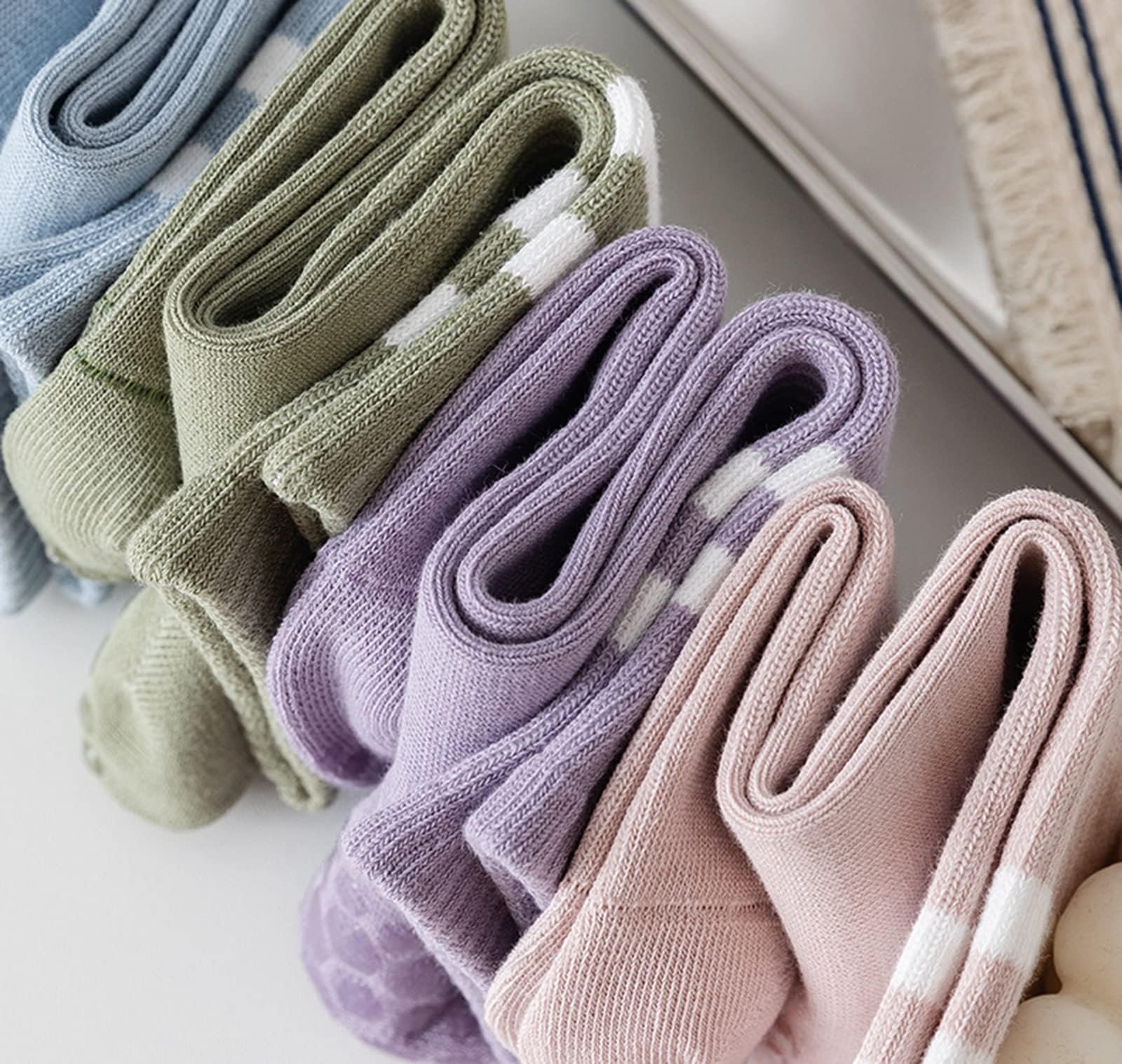 Tergy 8 Pairs Women's Non-Slip Yoga Socks with Grip - Anti-Skid Gripper Socks for Pilates, Barre, Dance & Yoga - Perfect for Studio Workouts and Home Exercise