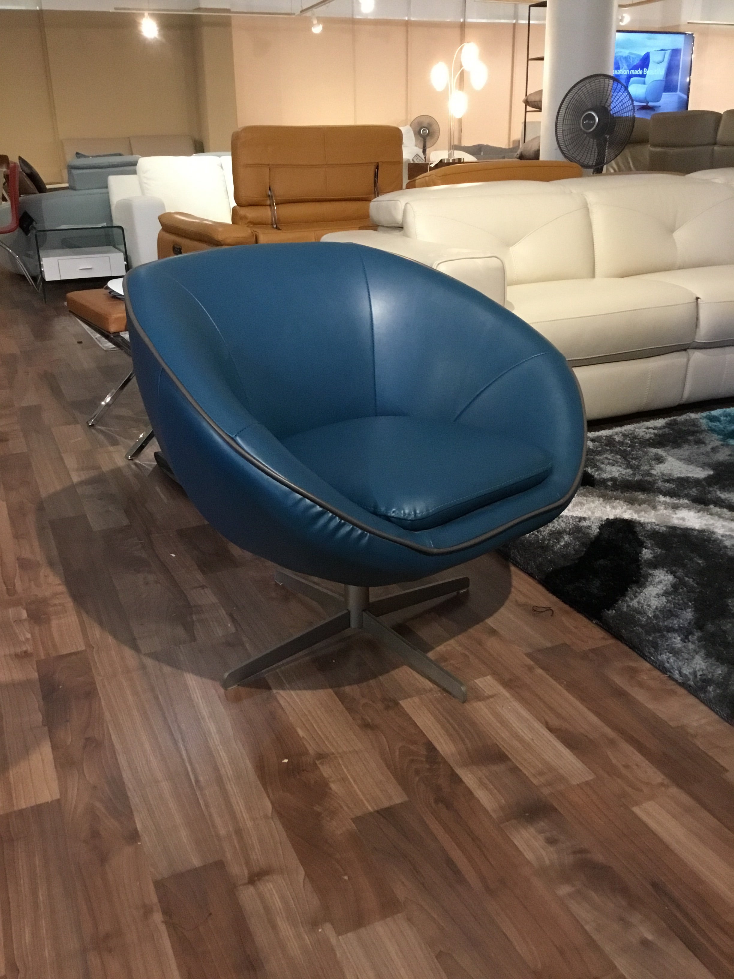 Modern Euro Round Swivel Accent Chair - 360-Degree Rotating Lounge Chair for Living Room, Bedroom, or Office - Stylish Home Decor & Comfortable Seating