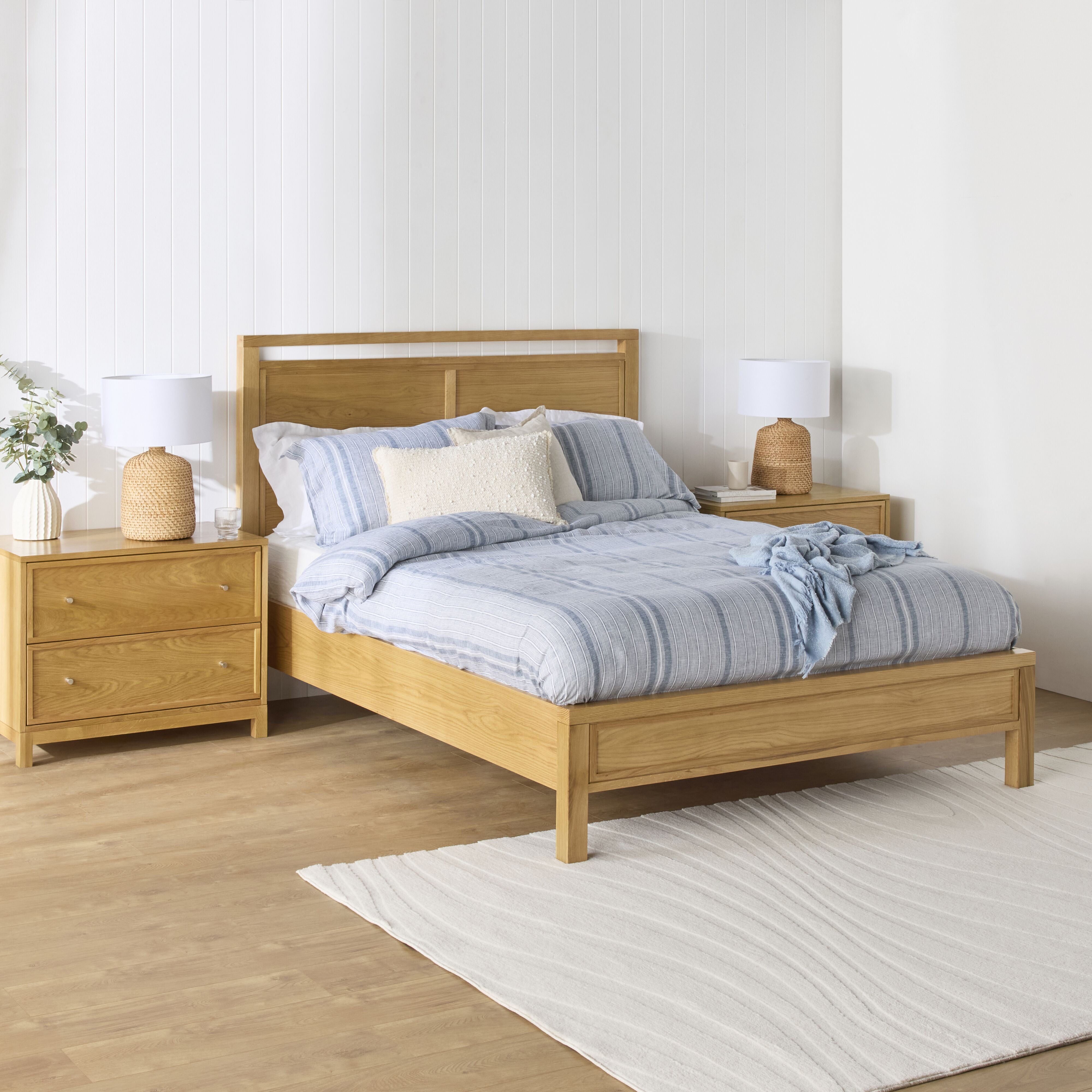Avalon Queen Size Bed Frame - Light Oak Wood Finish - Modern Bedroom Furniture for Home Decor & Relaxation
