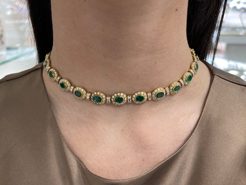 18K Gold Emerald and Diamond Choker Necklace - 22tcw Oval Cut Vivid Green Gemstone Jewelry for Women, Perfect for Weddings, Parties & Special Occasions