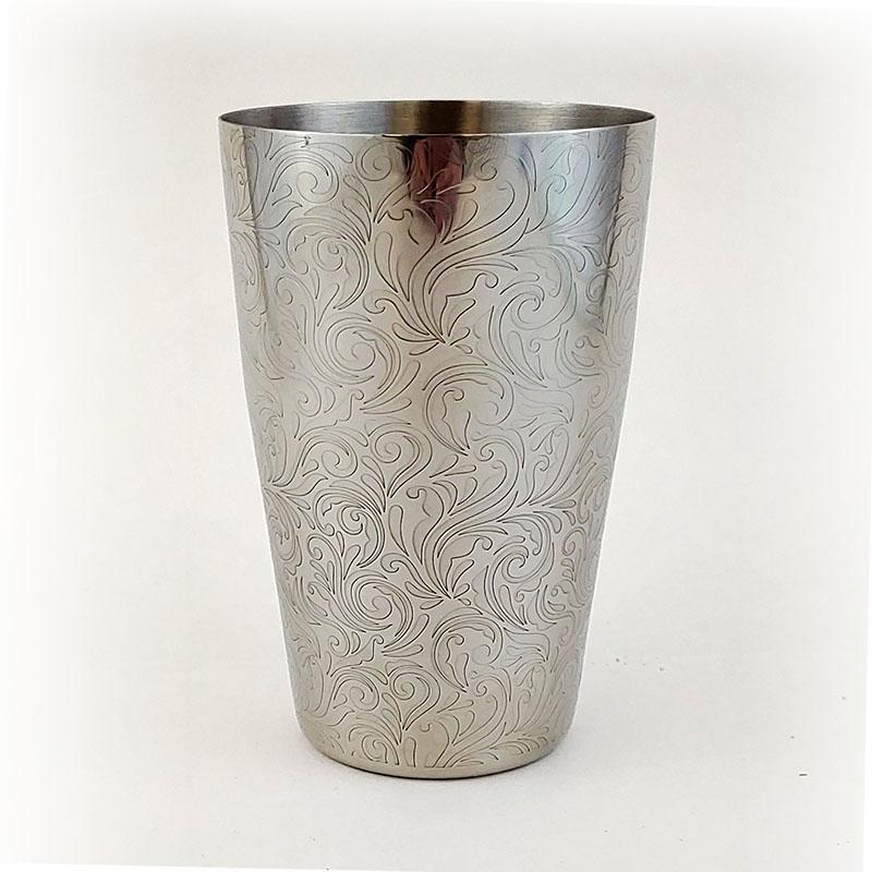BarConic® Professional Stainless Steel Cocktail Shaker Set - 28oz & 18oz Etched Mixing Tins - Perfect for Bartenders, Home Bars & Cocktail Parties