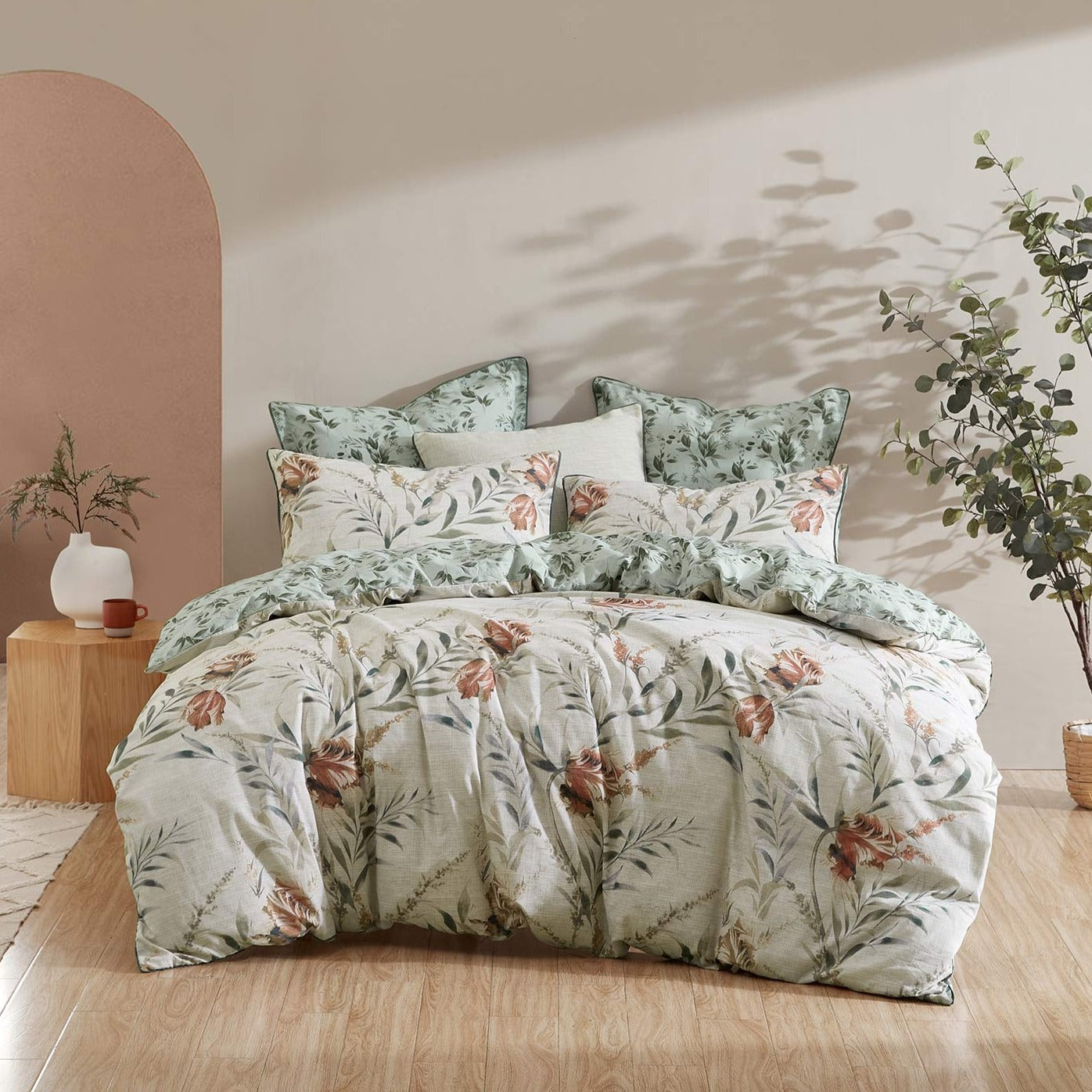 Elise Sage Quilt Cover Set by Logan & Mason - Premium Cotton Bedding Set for Queen Size Bed - Perfect for Master Bedroom, Guest Room & Cozy Home Decor