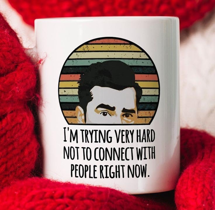 Schitt's Creek David Rose 'Trying Hard NOT to Connect' Printed 330ml Ceramic Mug - Funny TV Show Themed Coffee & Tea Cup for Fans - Perfect Gift for Office, Home Use or Collector's Display