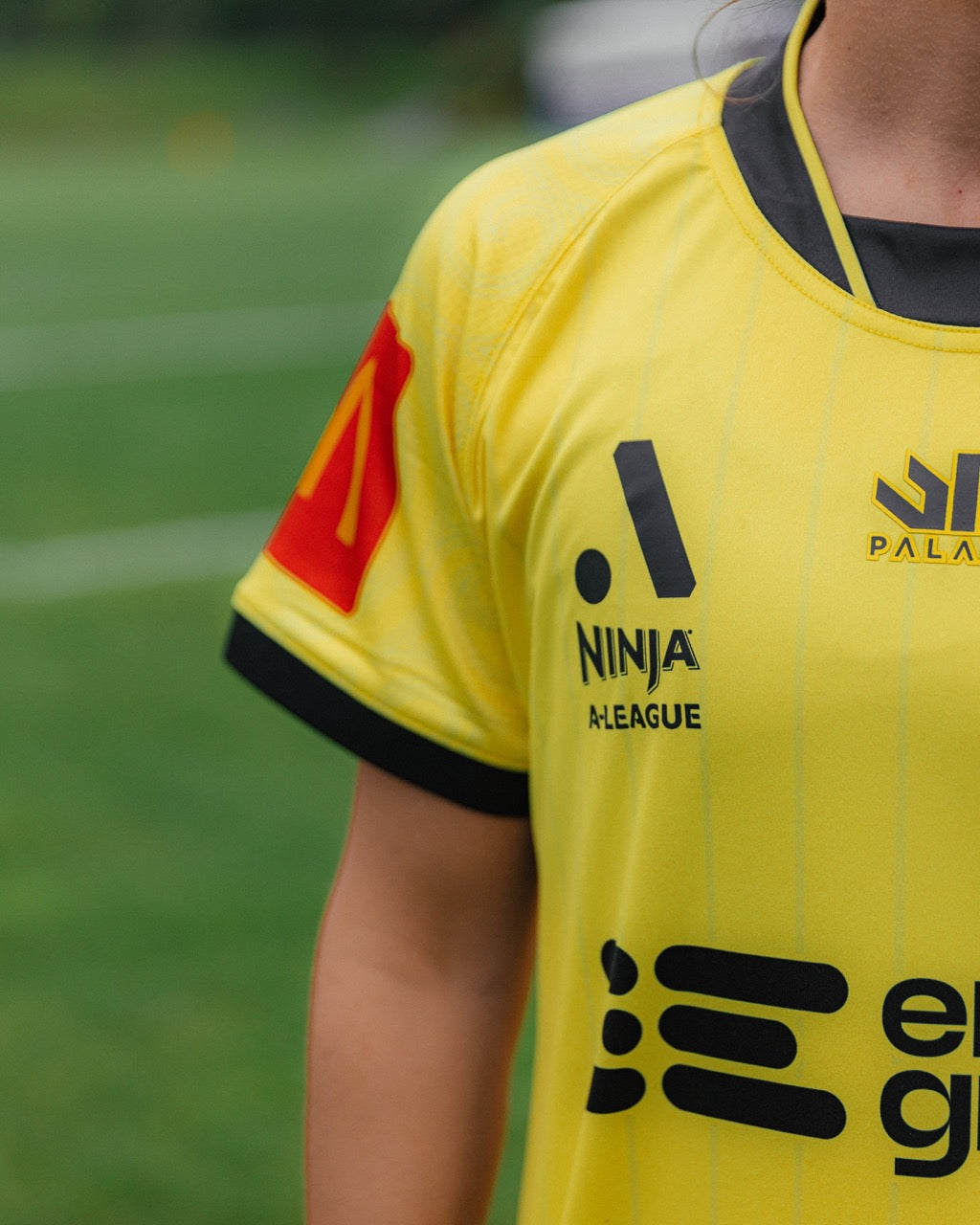 Wellington Phoenix A-League Women's Home Jersey 2024/2025 - Official Soccer Uniform for Fans & Players - Perfect for Matchdays, Training & Support