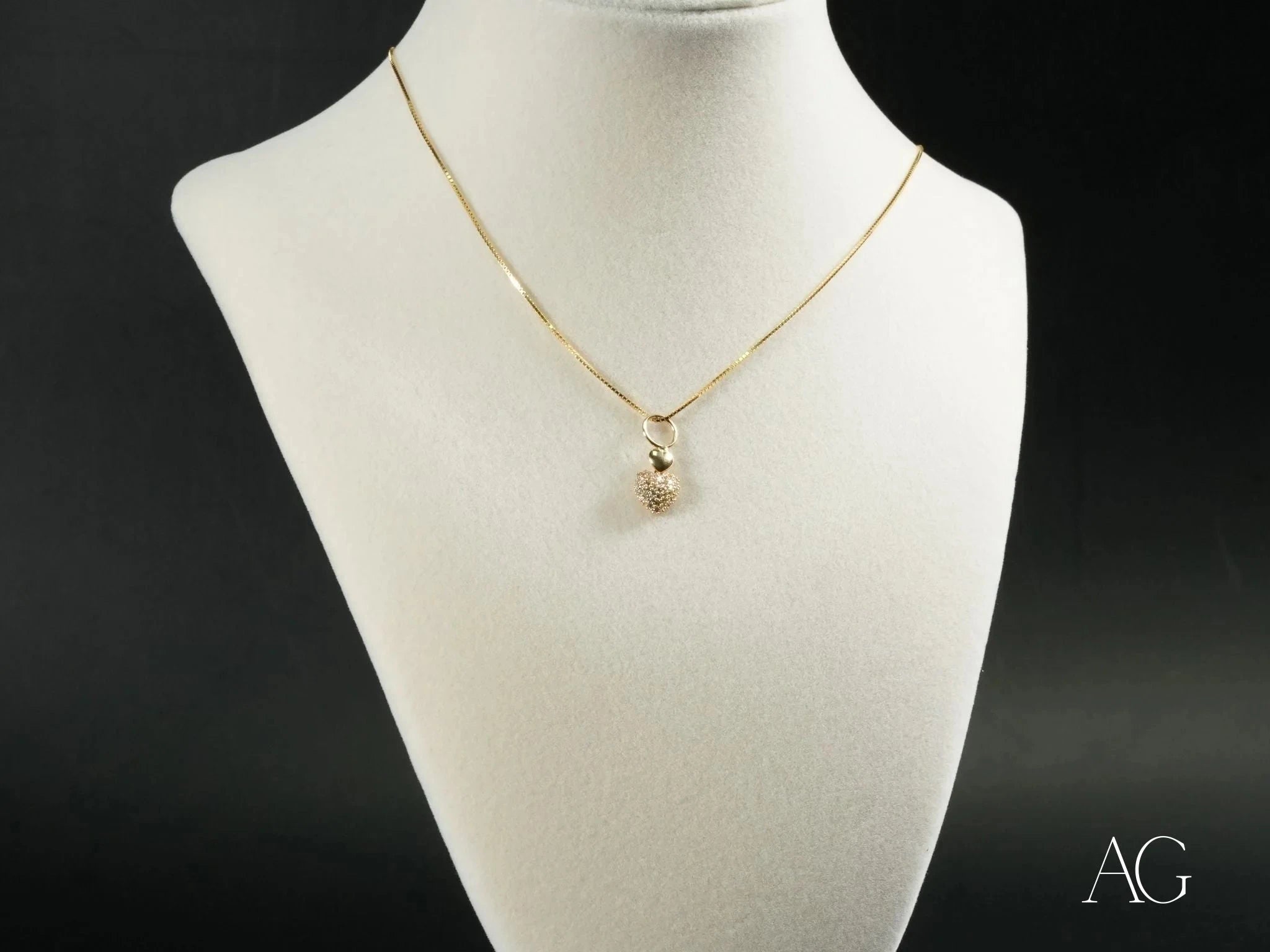 Golden Heart Pendant Necklace for Women - 14K Gold Plated Elegant Jewelry Gift for Valentine's Day, Anniversary & Special Occasions
