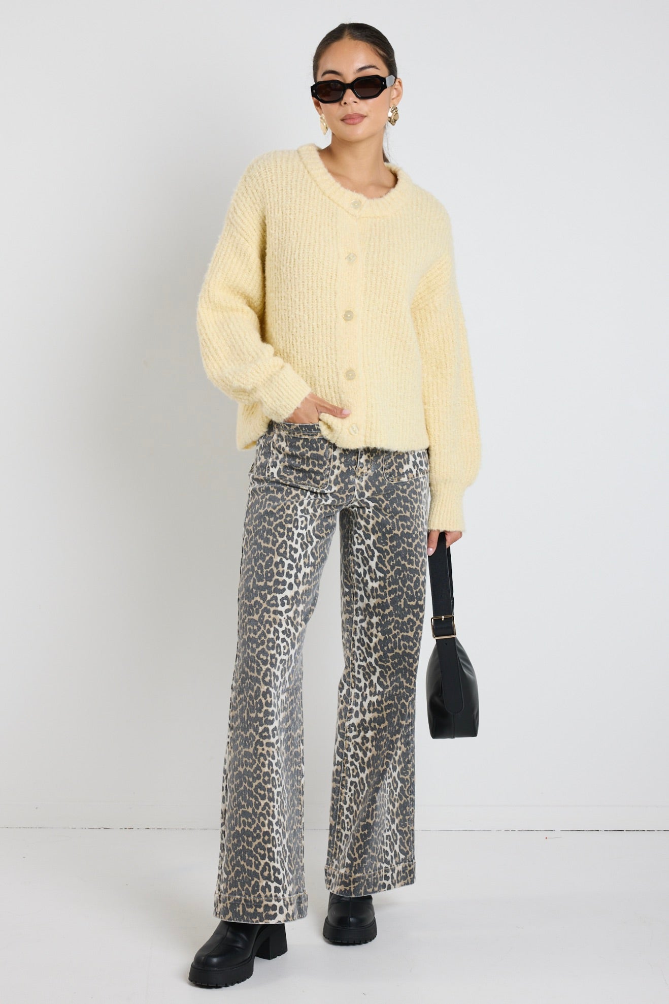 Teddy Butter Chunky Crewneck Boucle Knit Cardigan Sweater - Cozy Oversized Winter Pullover for Women - Perfect for Casual Outfits, Coffee Dates & Lounge Wear
