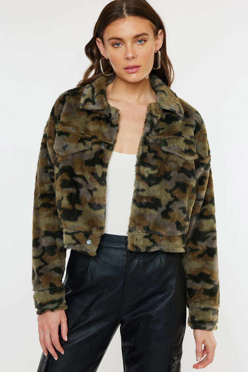 Jax Faux Fur Camo Jacket for Women - Warm Winter Coat with Hood, Soft Faux Fur Lining, Stylish Camouflage Design - Perfect for Outdoor Adventures, Casual Wear & Cold Weather Fashion