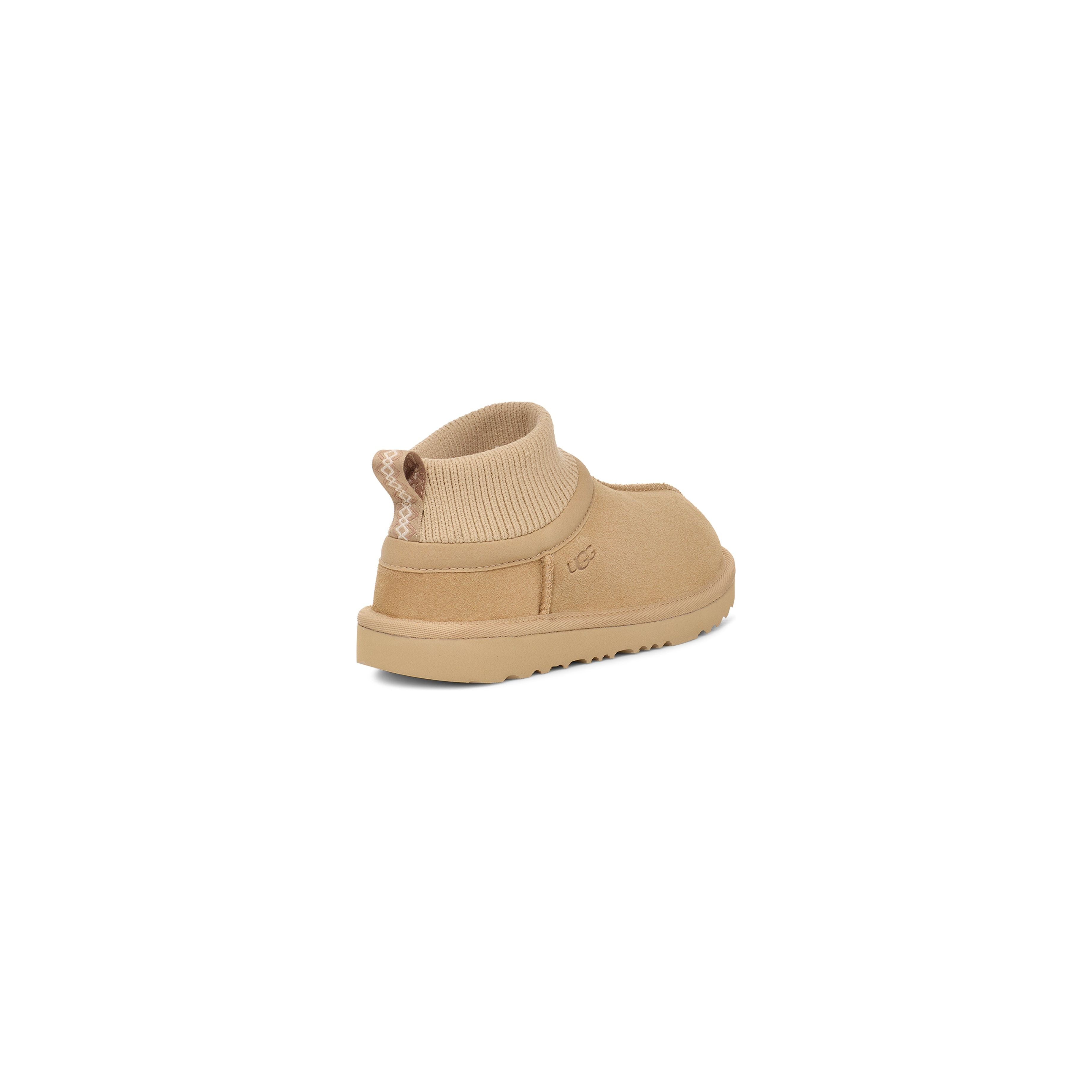 UGG Kid's Classic Ultra Stretch Cuff Boots - Warm Winter Snow Boots for Girls & Boys - Cozy & Comfortable for Outdoor Play, School & Cold Weather