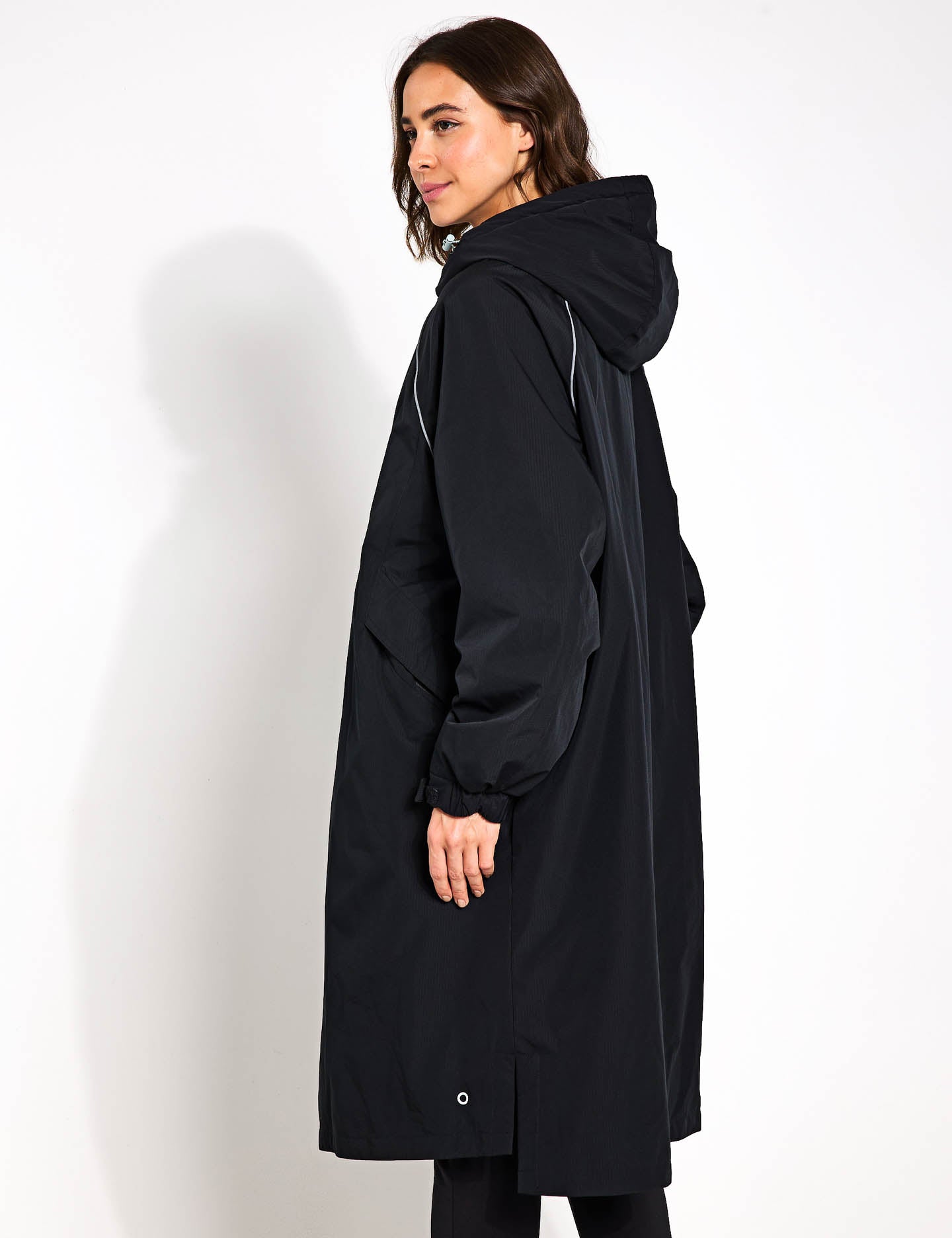 Stormwear Borg Lined Changing Robe for Adults - Waterproof & Warm Black Hooded Poncho - Perfect for Beach, Surfing, Camping & Outdoor Activities