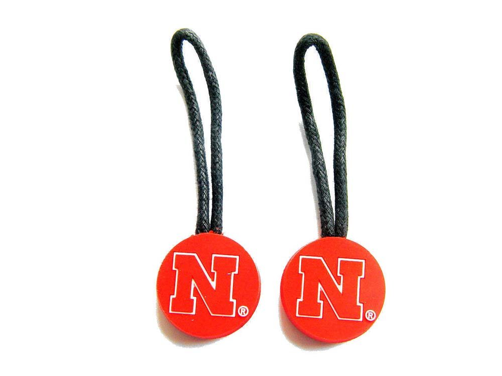 Aminco Nebraska Cornhuskers Zipper Pull Charm Tag Set - Durable Luggage Tags & Pet ID Tags for Travel, Backpacks, and College Fans (2-Pack) - Perfect for Game Day, School Spirit, and Pet Safety Accessories