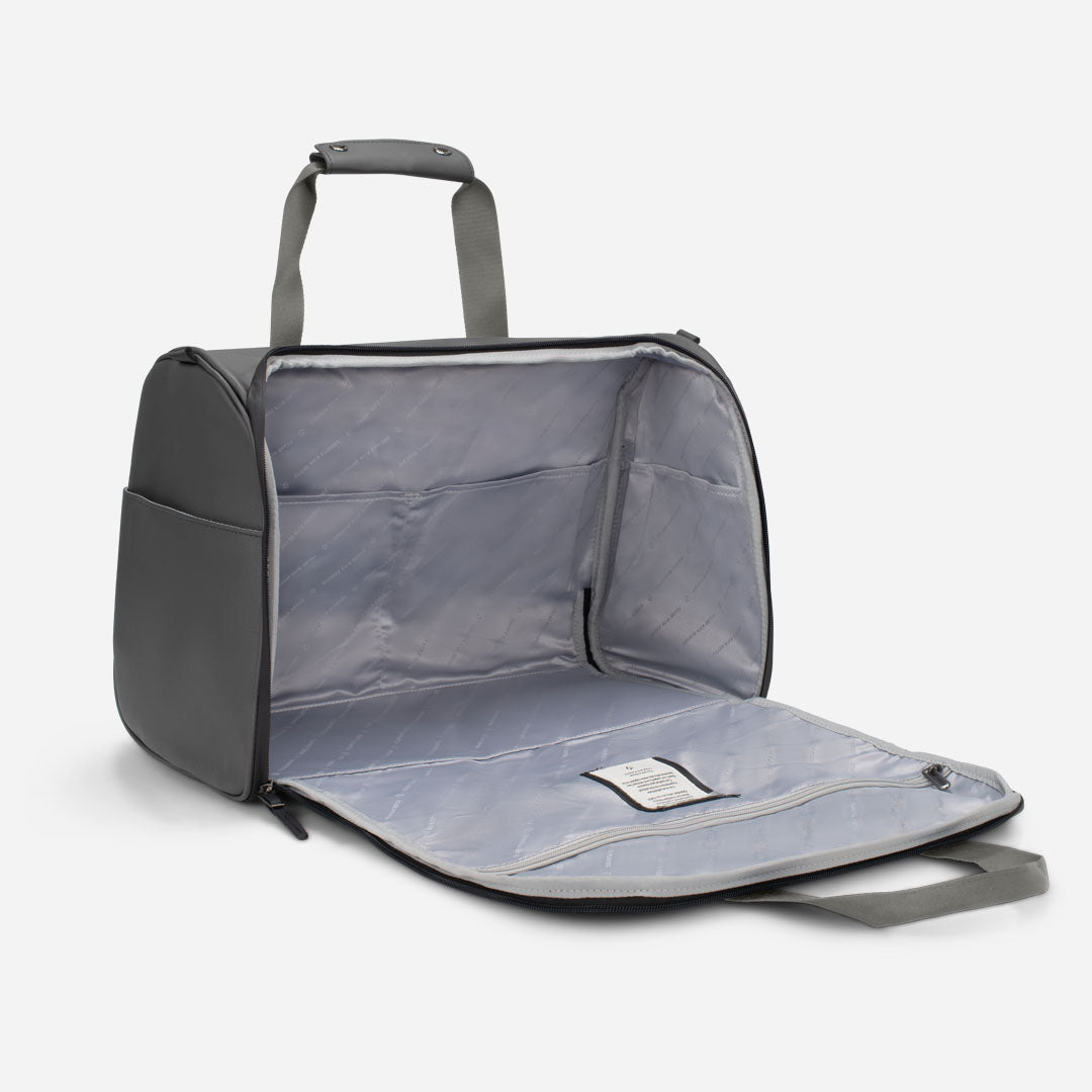 Signature Weekender Bag - Stylish & Durable Travel Duffel for Women & Men - Perfect for Weekend Getaways, Gym, Work & Overnight Trips